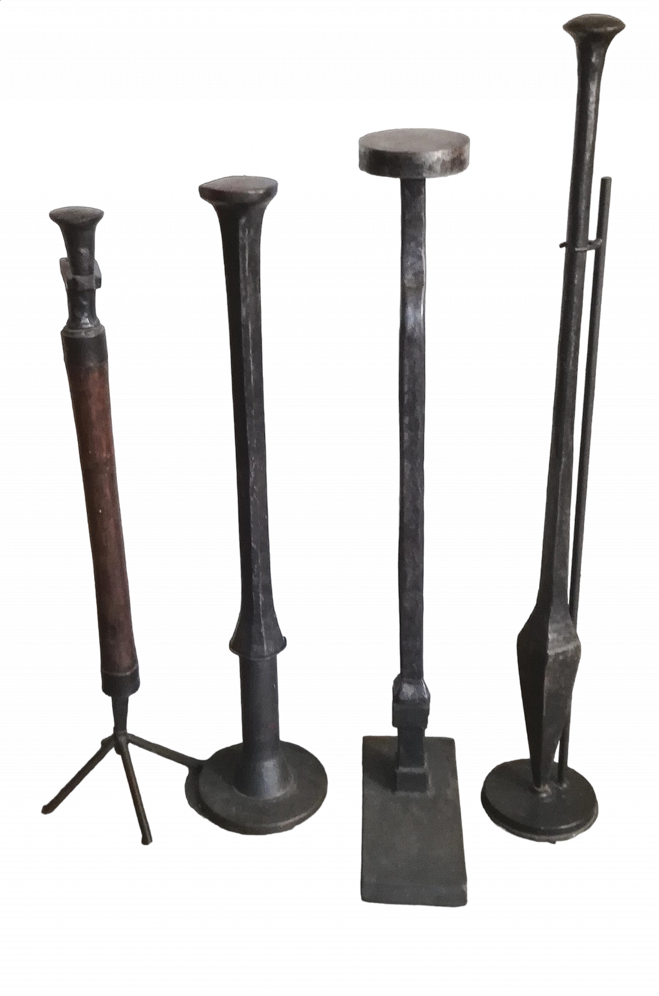 4 Iron master blacksmith anvils, 1940s 24