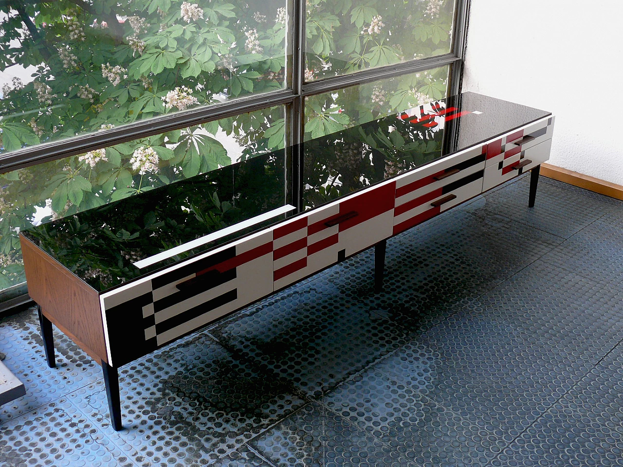 Op-Art sideboard with glass top and solid wood handles in Bauhaus style, 1970s 9