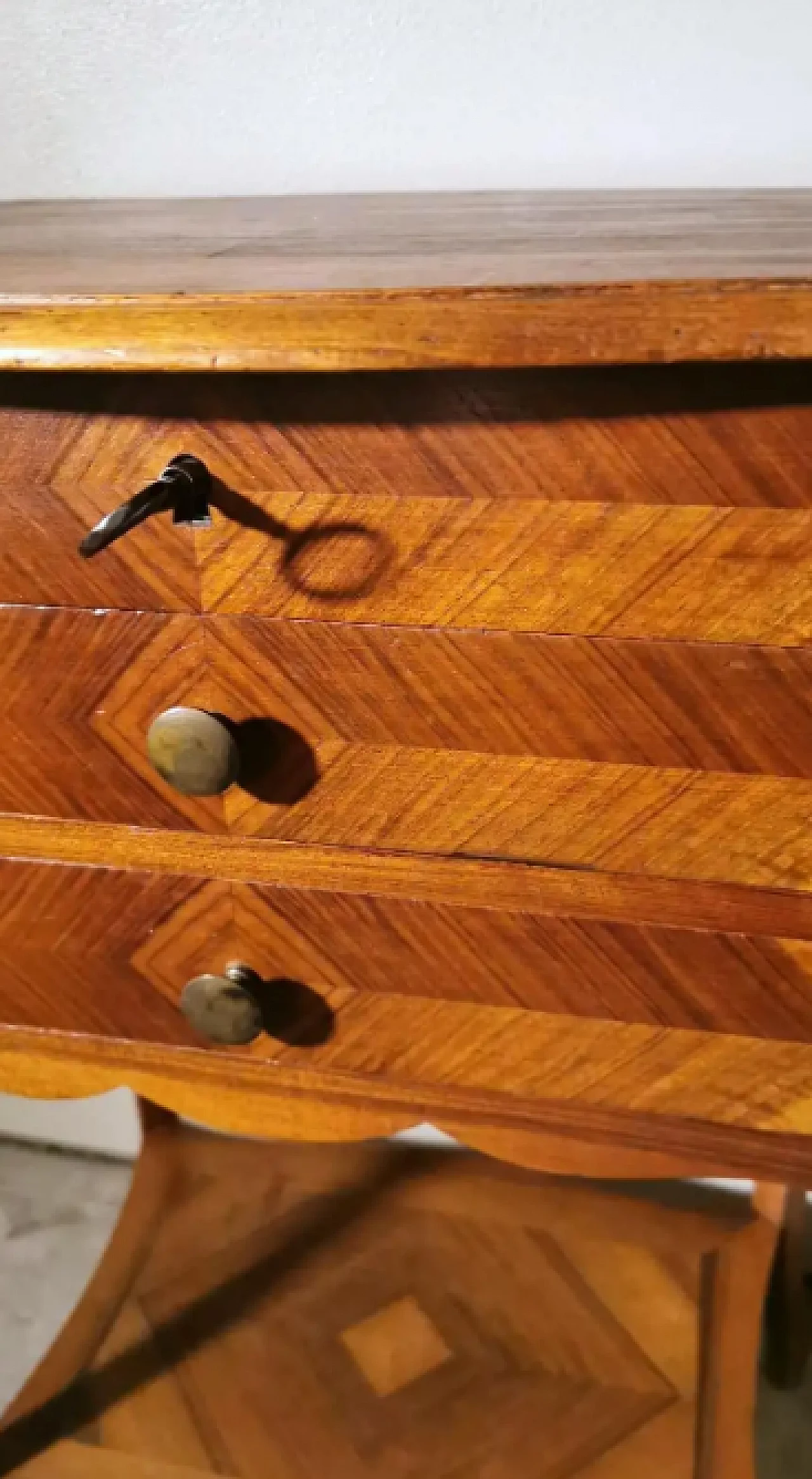 Toleletta francese in stile Luigi Filippo con specchio e cassetti, tardo '800 12