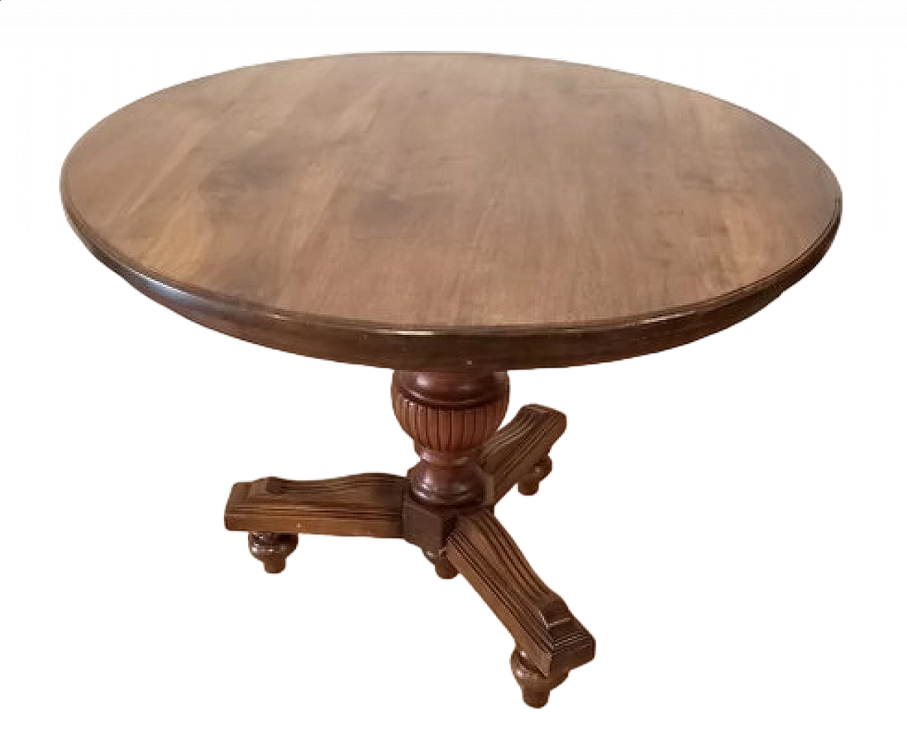 Umbertino round walnut table, late 19th century 21