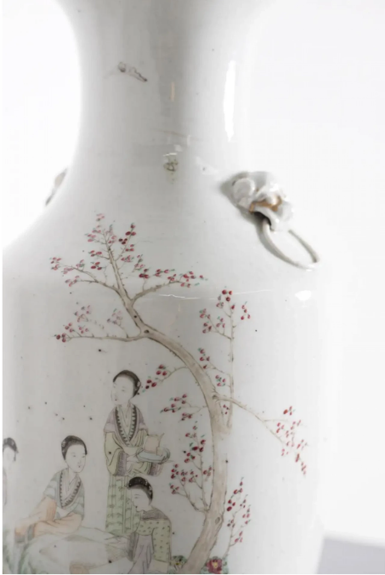 Vaso di porcellana cinese con donna in giardino, primo '900 4