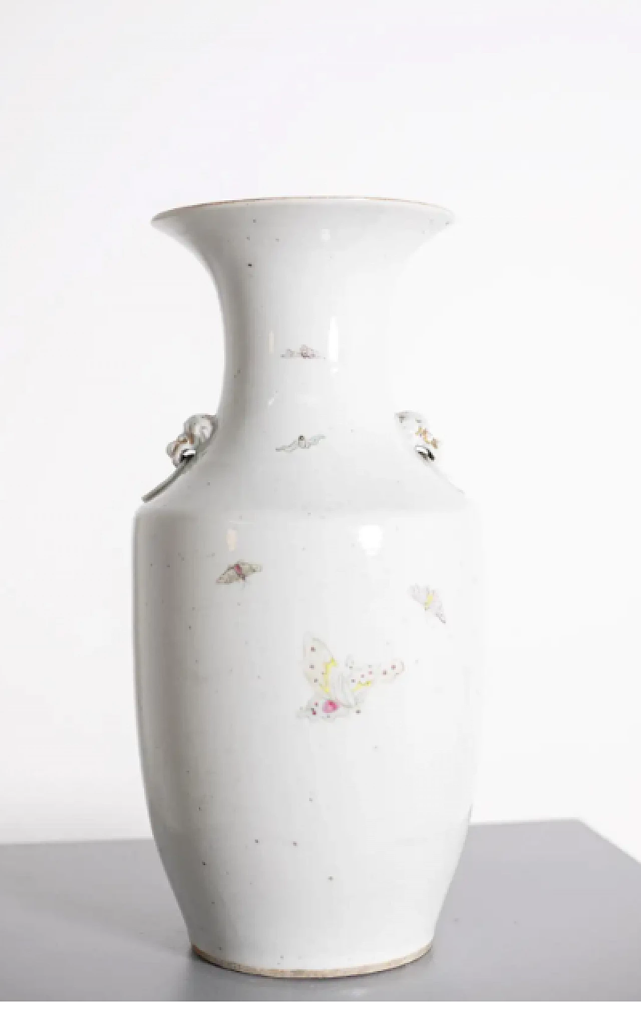 Vaso di porcellana cinese con donna in giardino, primo '900 5