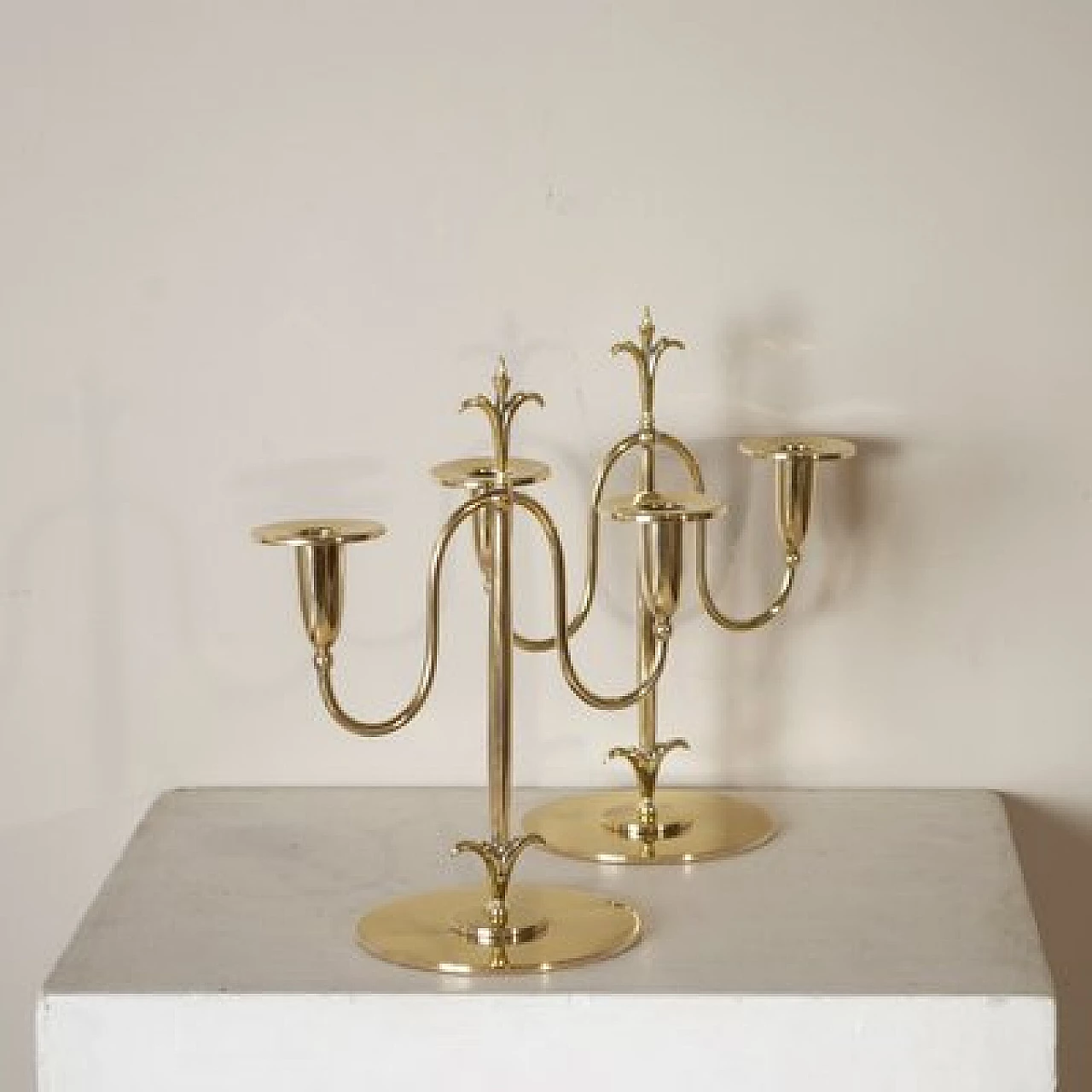 Coppia di candelabri Art Déco in ottone di Gunner Ander, anni '30 3