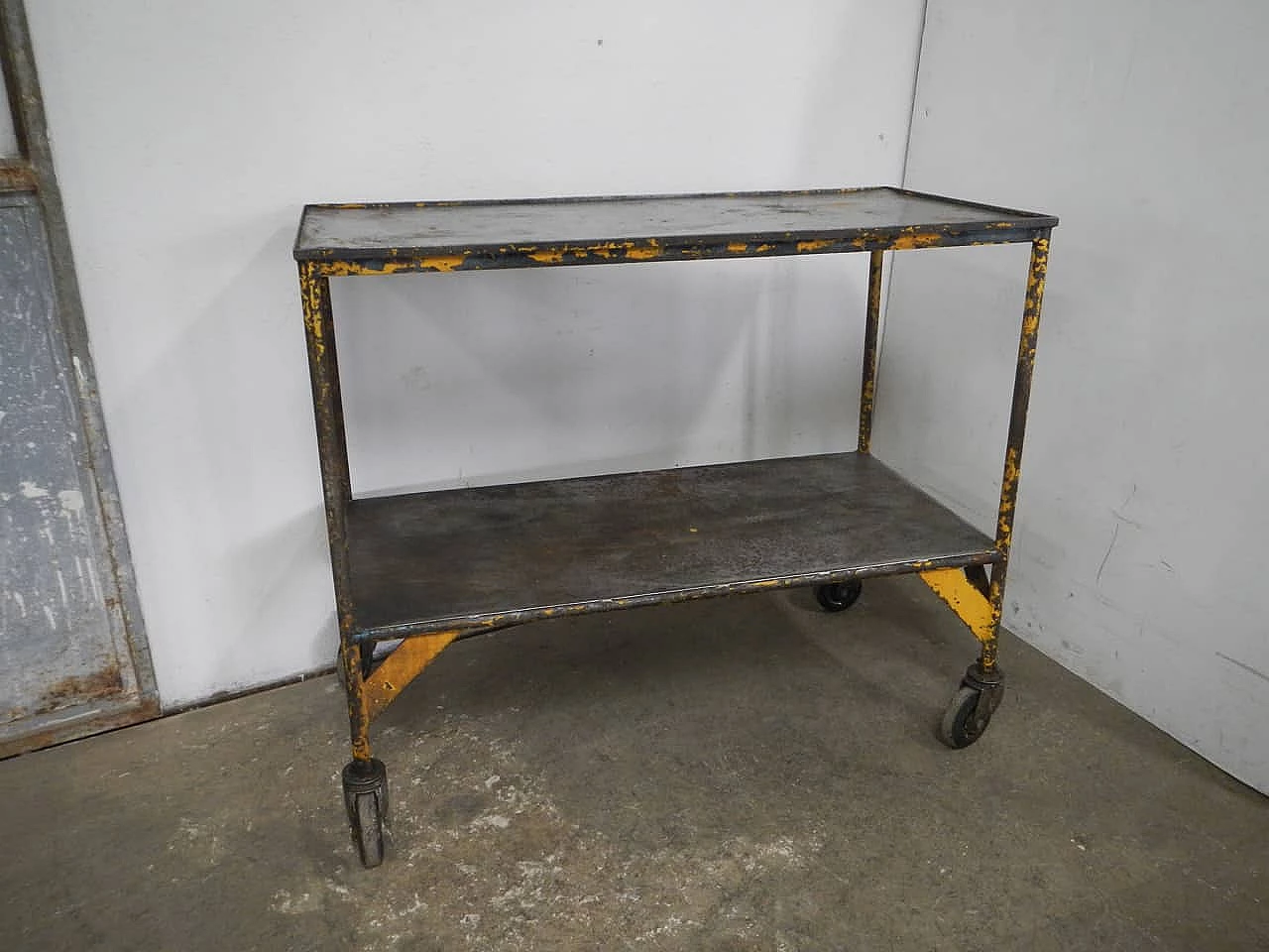 Gray and yellow iron workshop cart, 1970s 1