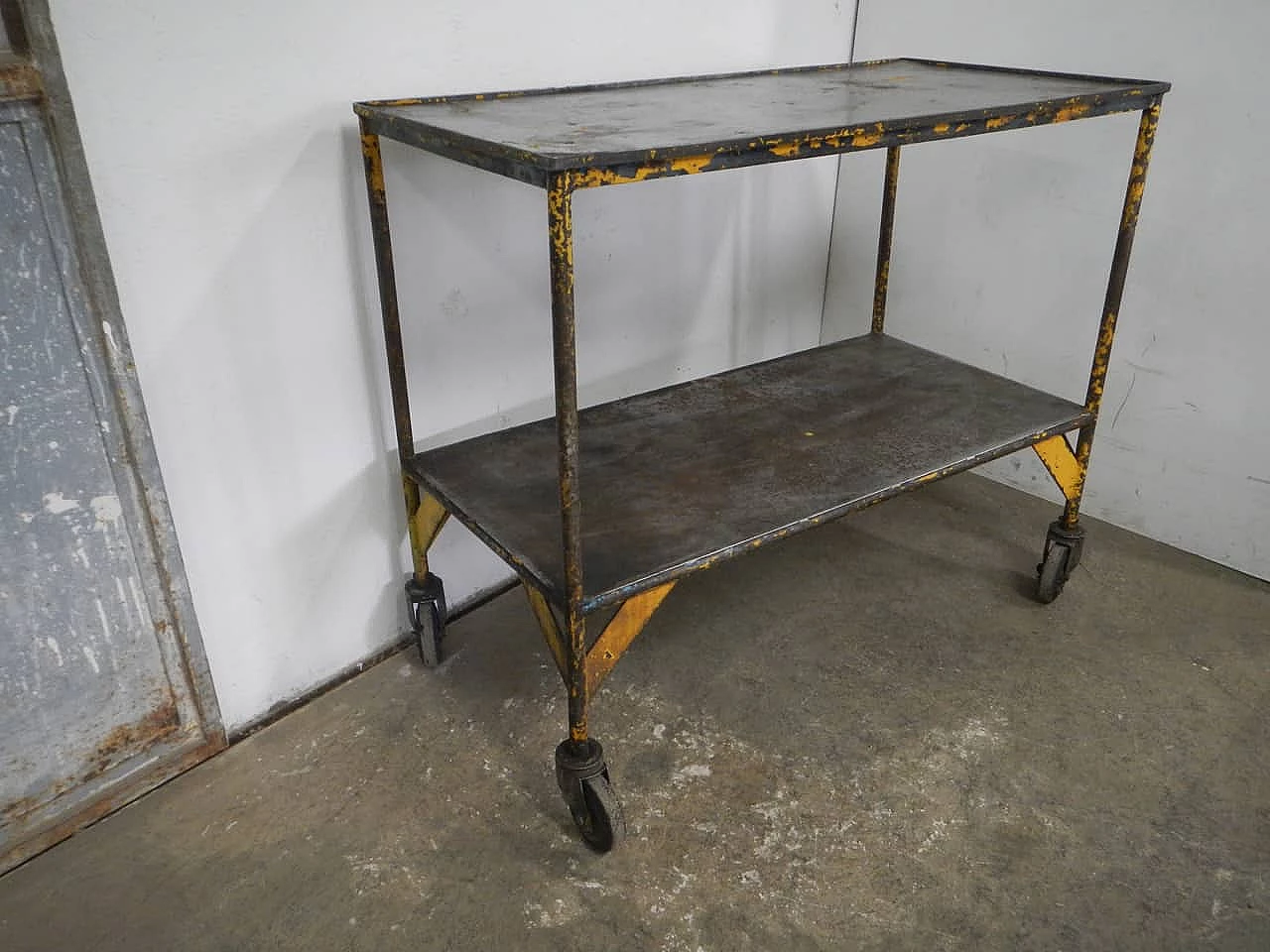 Gray and yellow iron workshop cart, 1970s 2