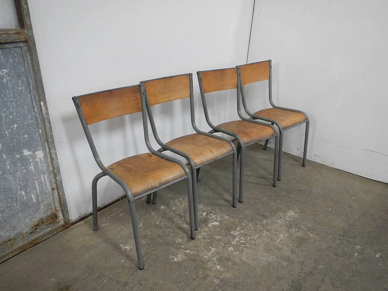 4 Gray iron and birch stackable chairs by Mullca, 1960s 2