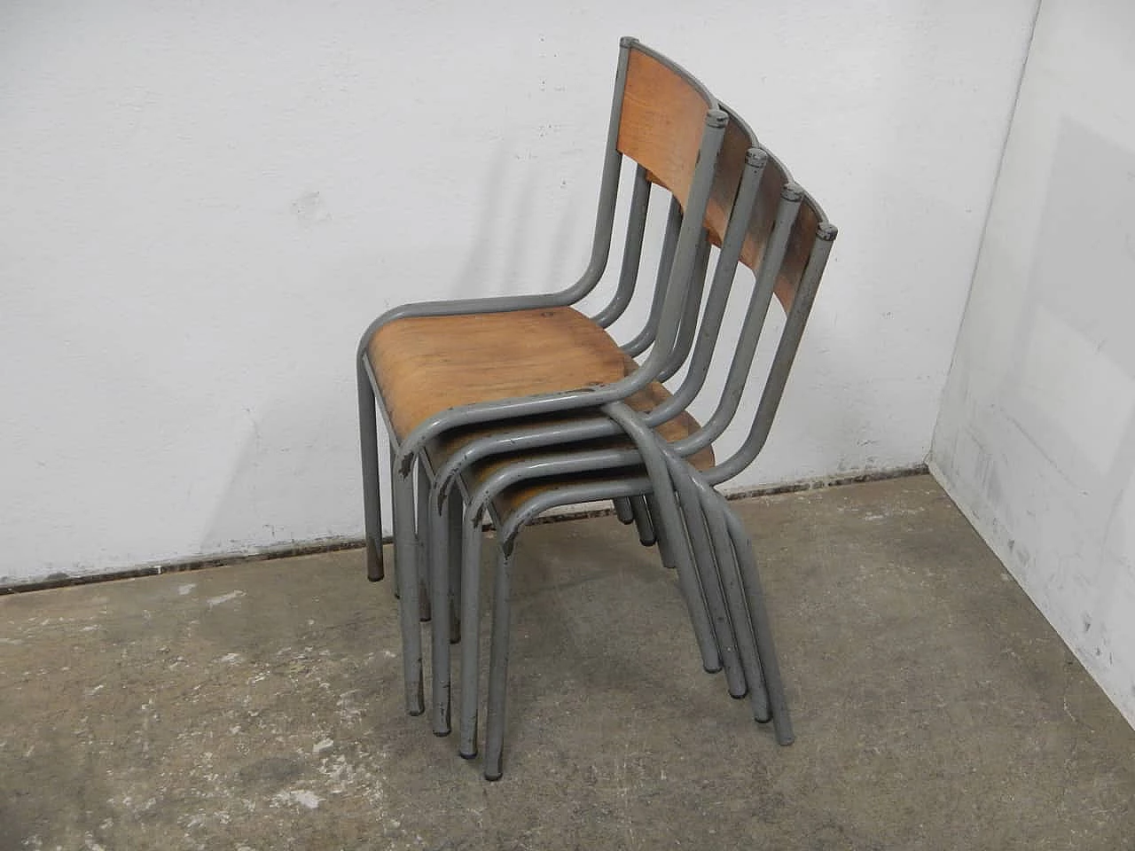 4 Gray iron and birch stackable chairs by Mullca, 1960s 10