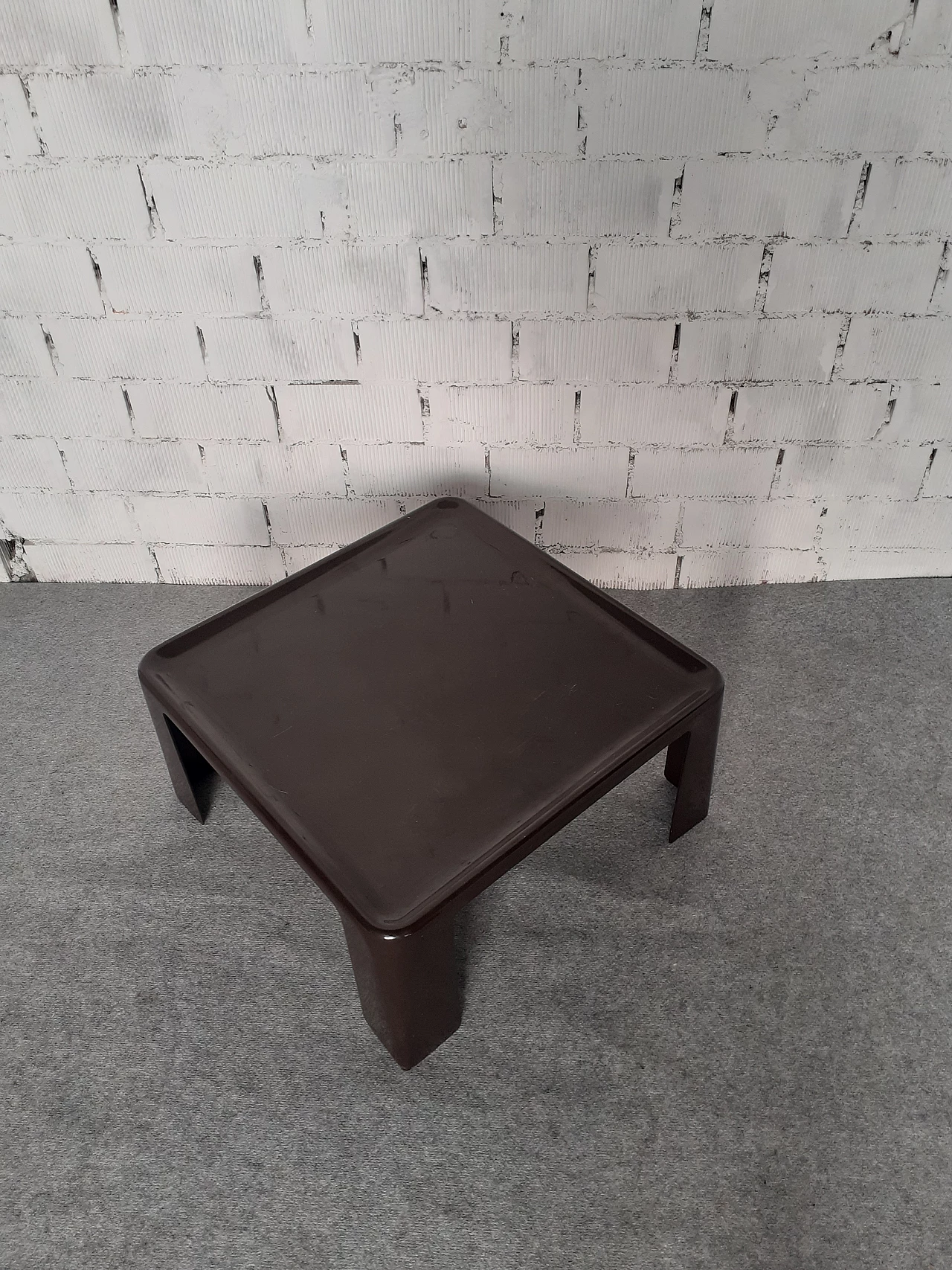 Amanta coffee table by Mario Bellini for B&B Italia, 1960s 3