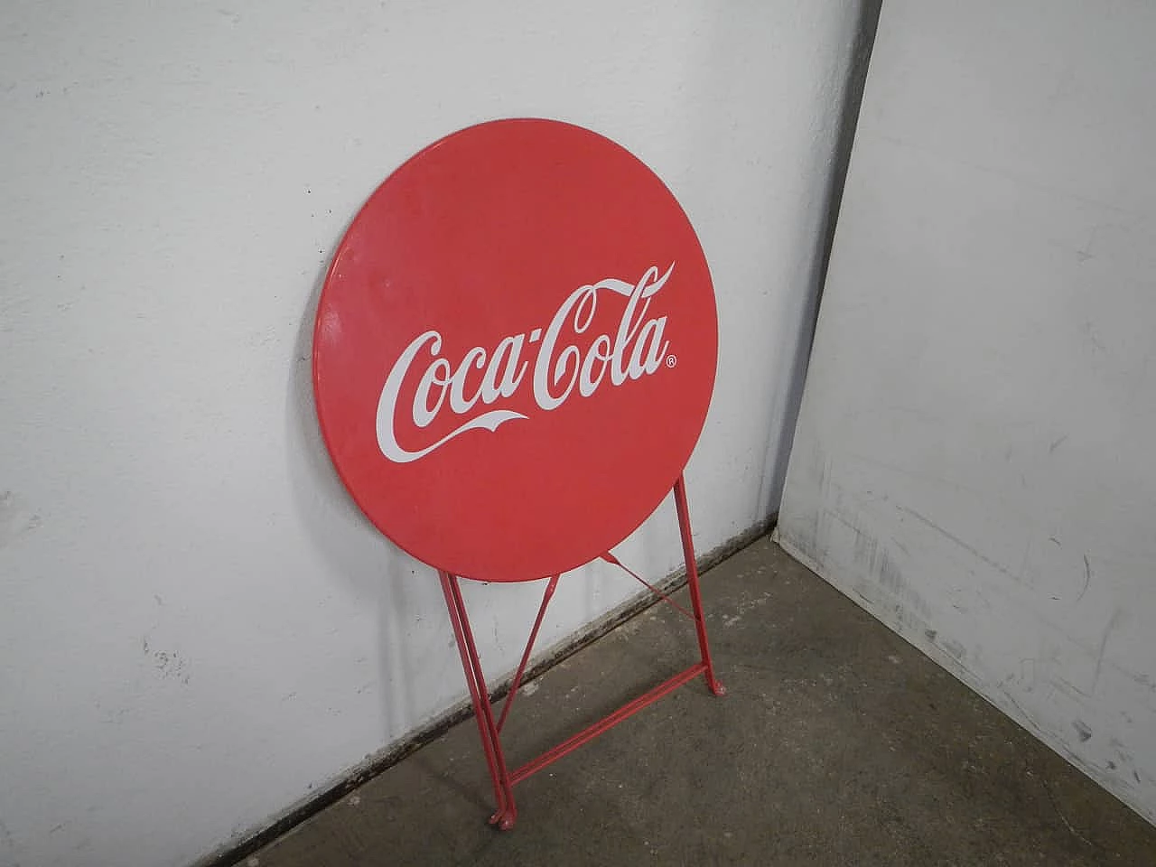 Coca Cola iron round garden table, 1970s 10