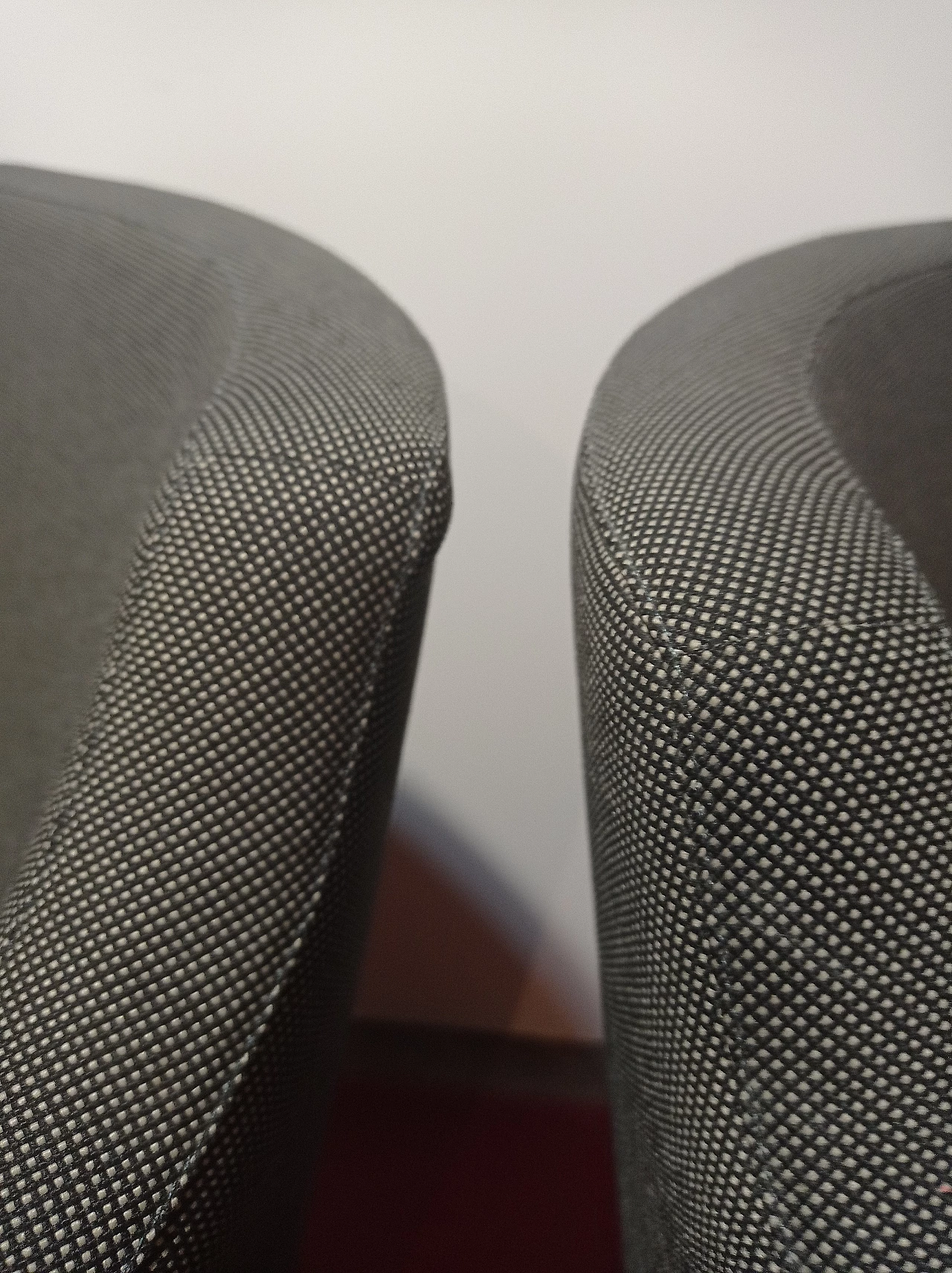 Coppia di poltrone Jules di Enrico Franzolini per Moroso 17