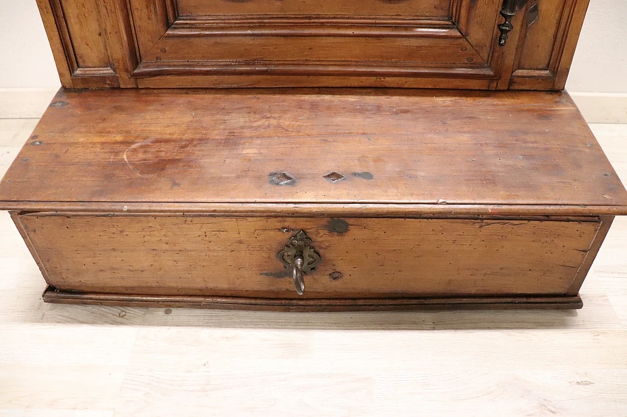 Louis XIV solid walnut kneeling-stool, mid-17th century 8