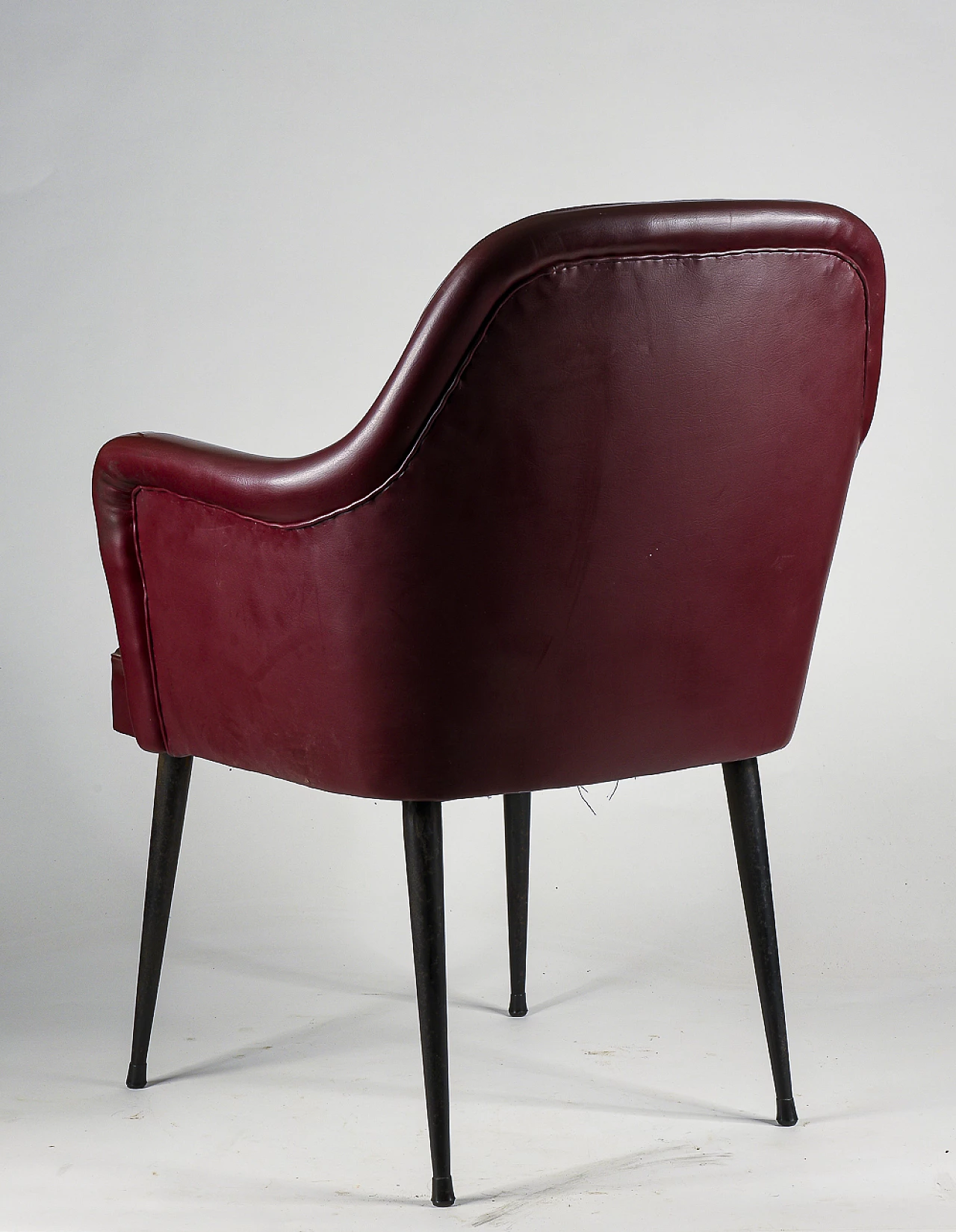 Burgundy leather armchair, 1970s 3