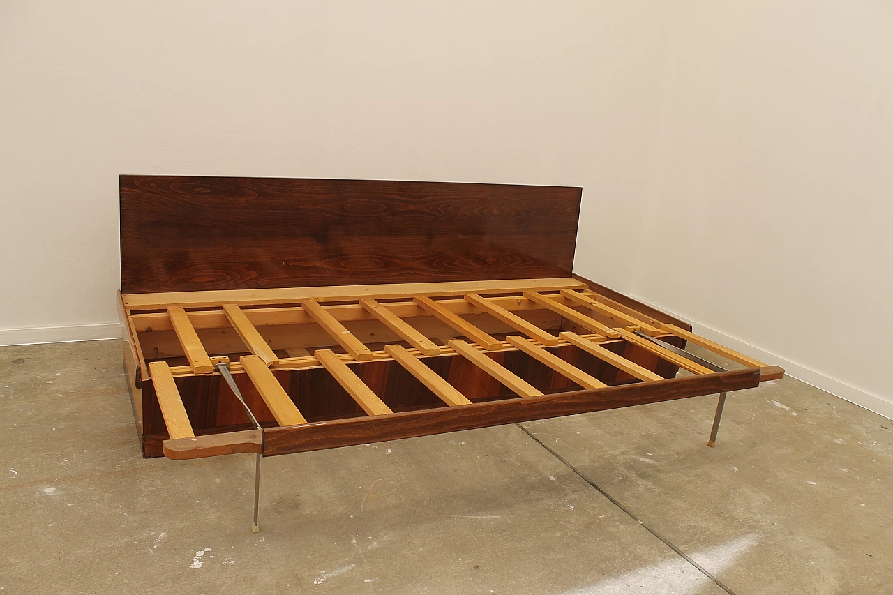 Walnut veneered folding sofa bed by Mier, 1960s 27