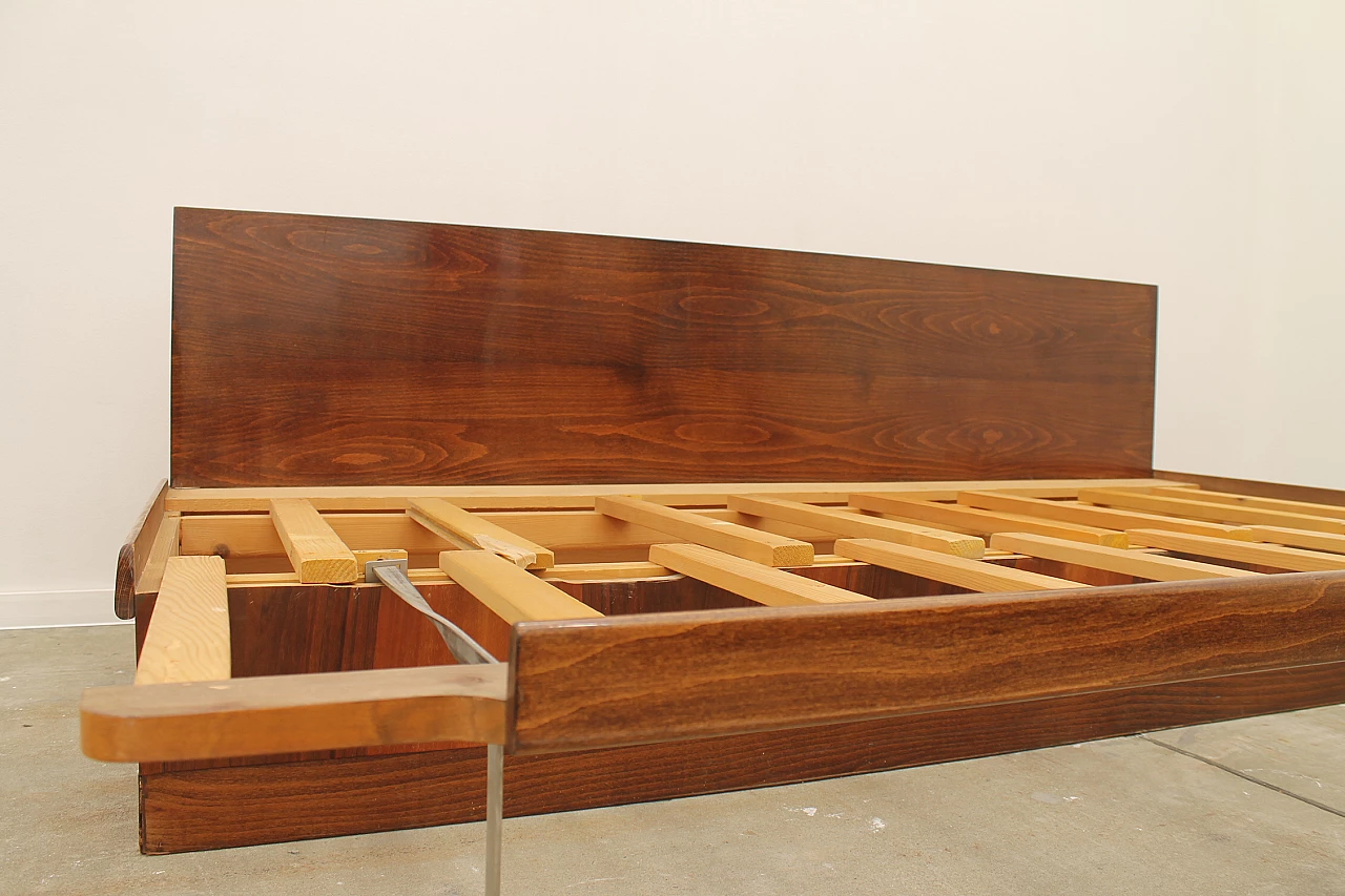 Walnut veneered folding sofa bed by Mier, 1960s 28