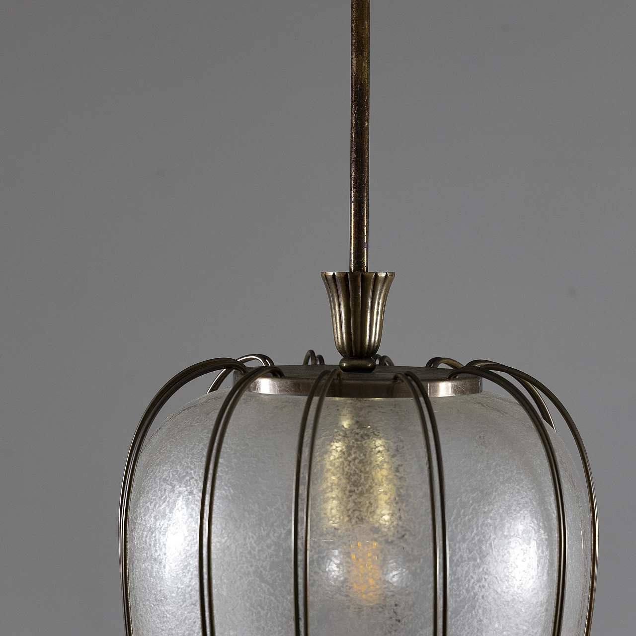 Lampadario in ottone e vetro pulegoso, anni '50 8