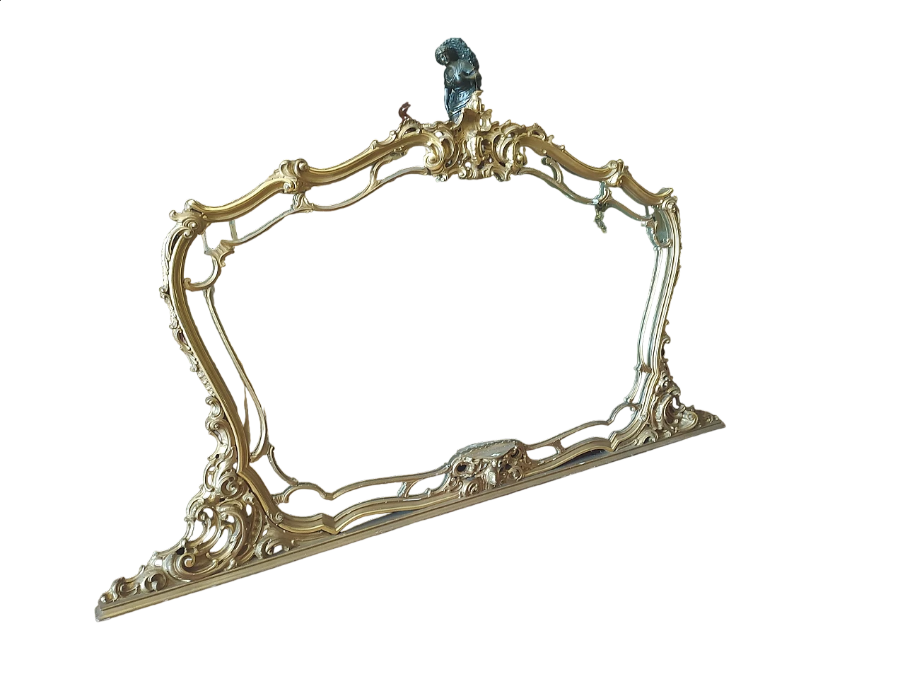 Mirror with gilded and carved frame with central shelf, 1950s 9