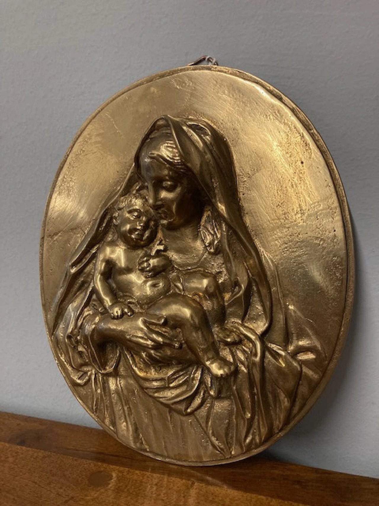 Altorilievo ovale in bronzo con la Vergine e il Bambino, '800 1
