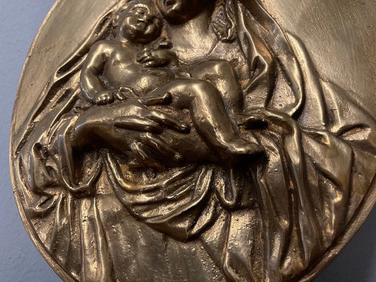 Altorilievo ovale in bronzo con la Vergine e il Bambino, '800 12