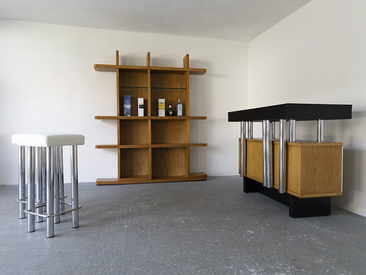 Ash bar cabinet with glass shelves with pair of stools, 1960s 10
