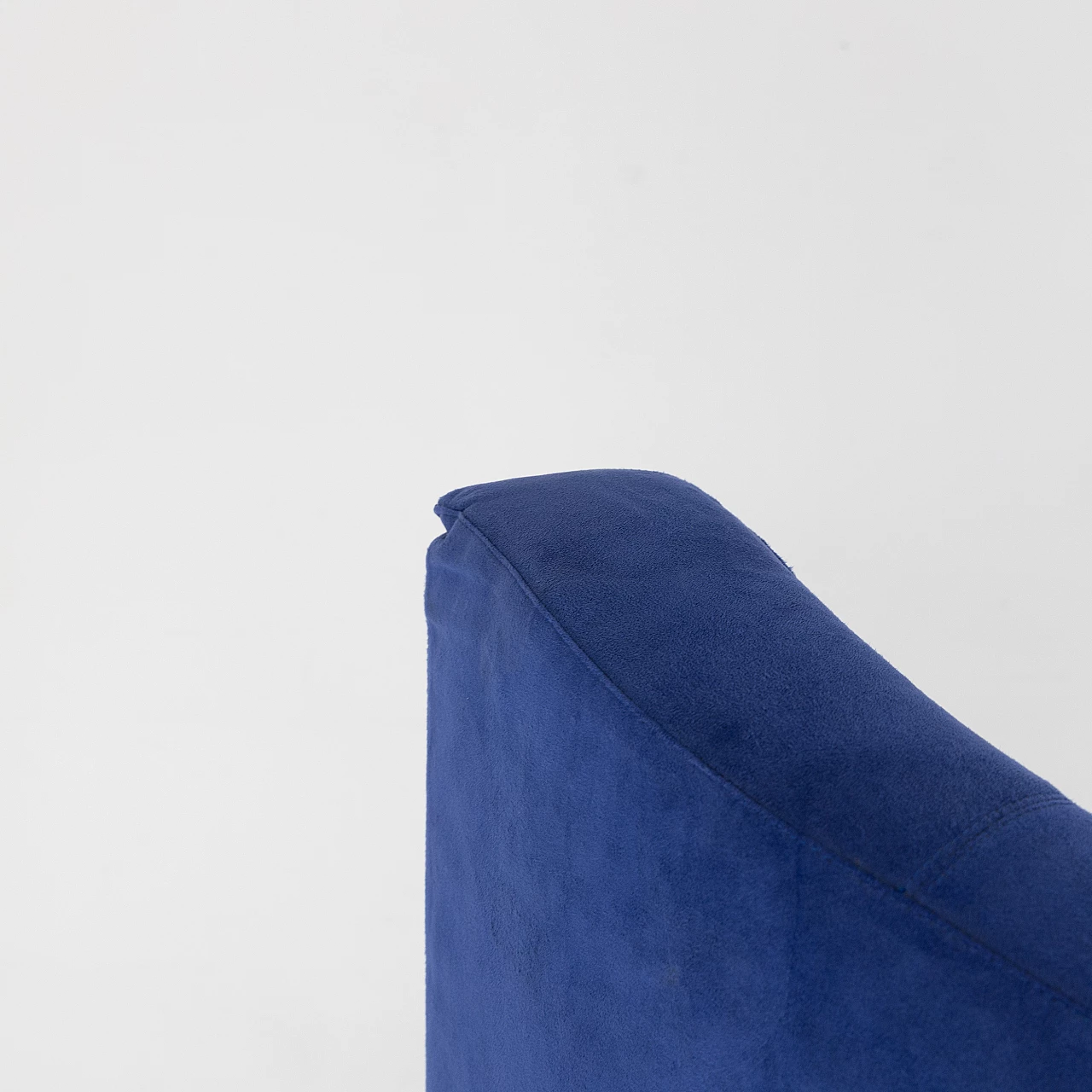 Blue and black velvet armchair, 1970s 11