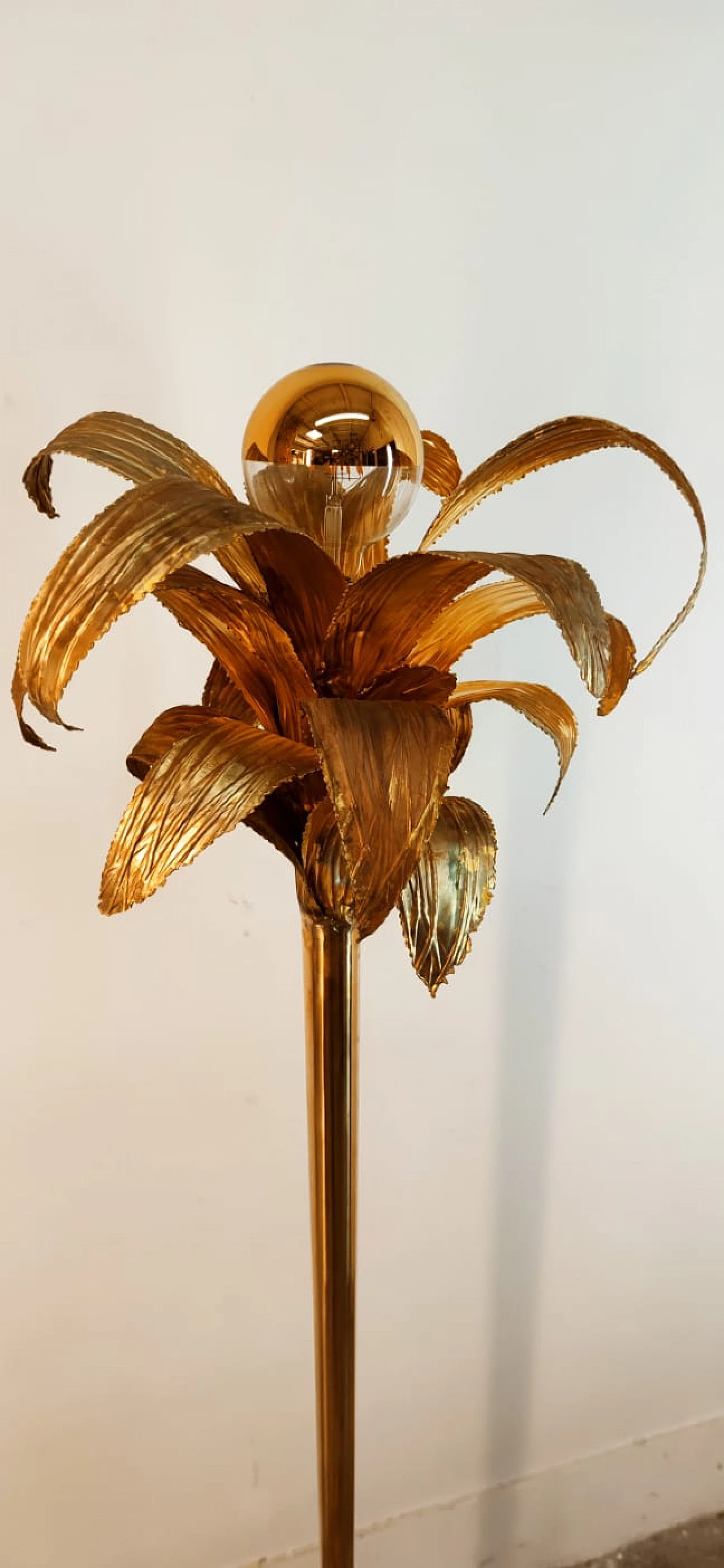 Brass palm tree-shaped floor lamp with cobra, 1970s 5