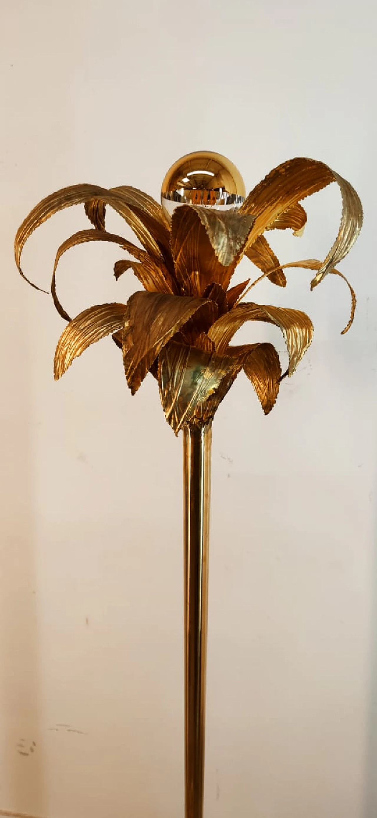 Brass palm tree-shaped floor lamp with cobra, 1970s 9