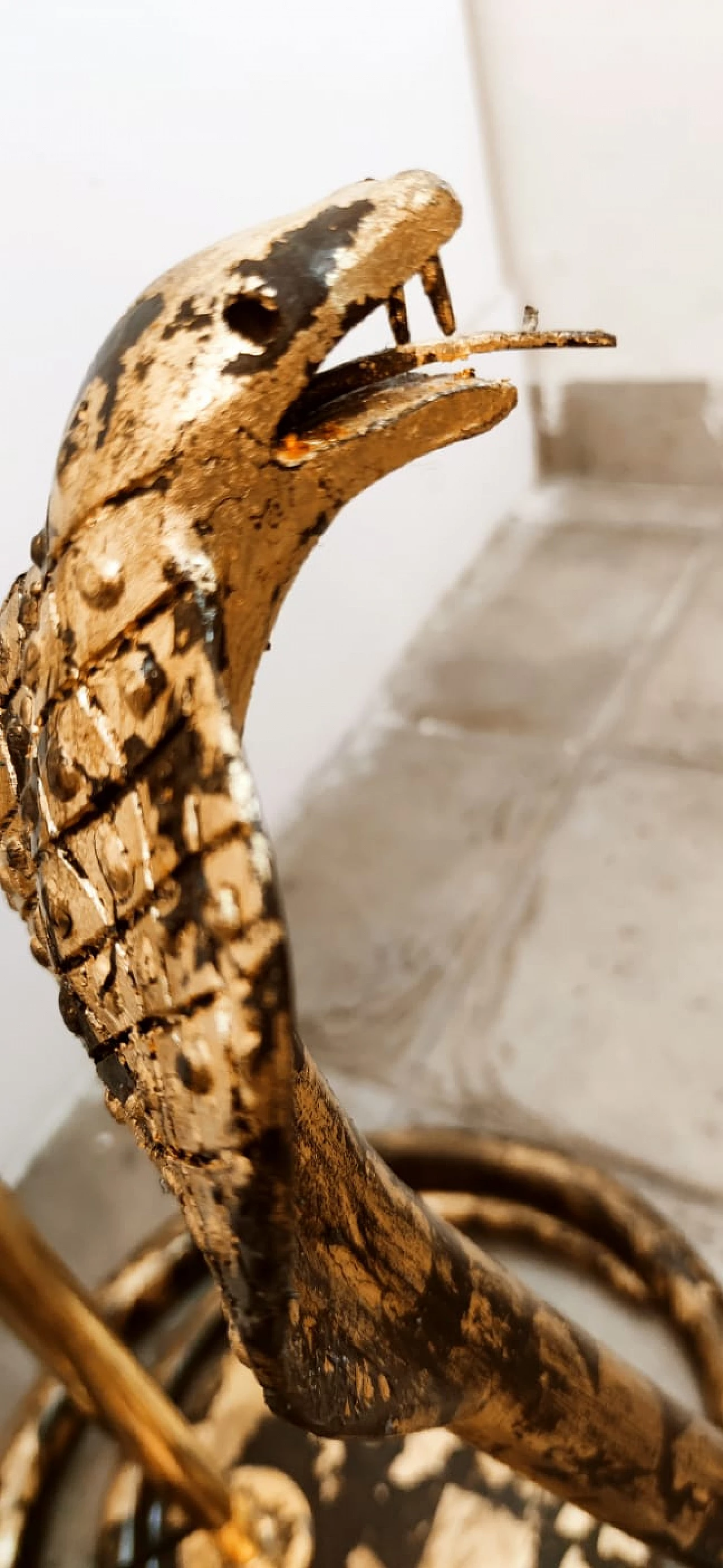 Brass palm tree-shaped floor lamp with cobra, 1970s 12