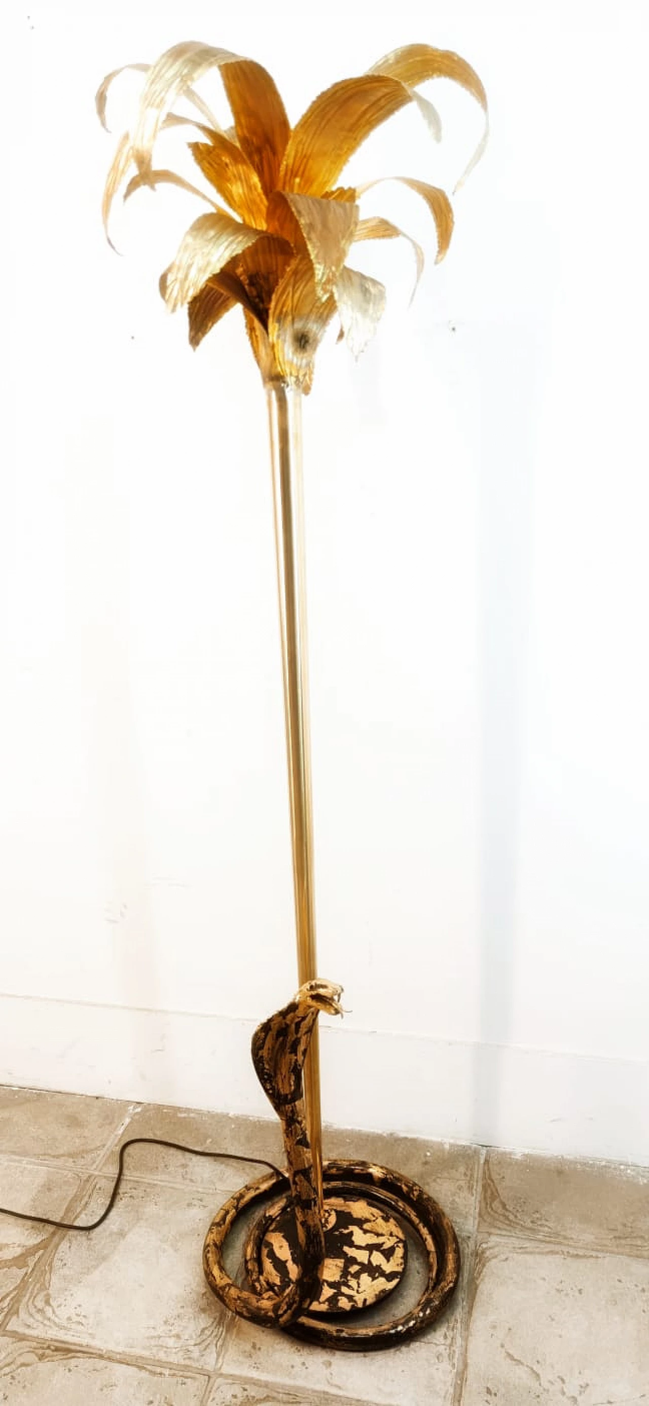Brass palm tree-shaped floor lamp with cobra, 1970s 20