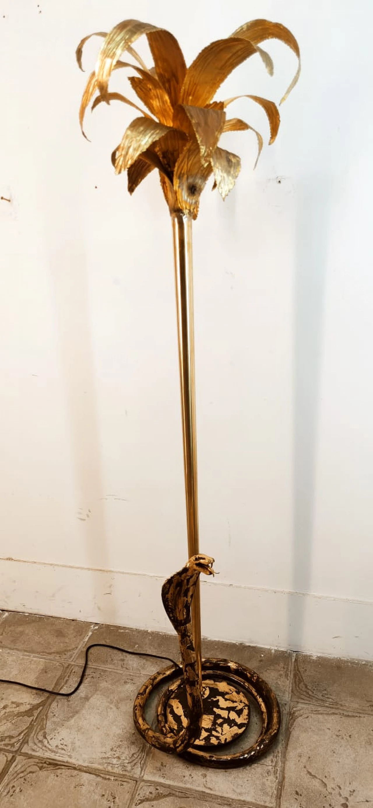 Brass palm tree-shaped floor lamp with cobra, 1970s 21