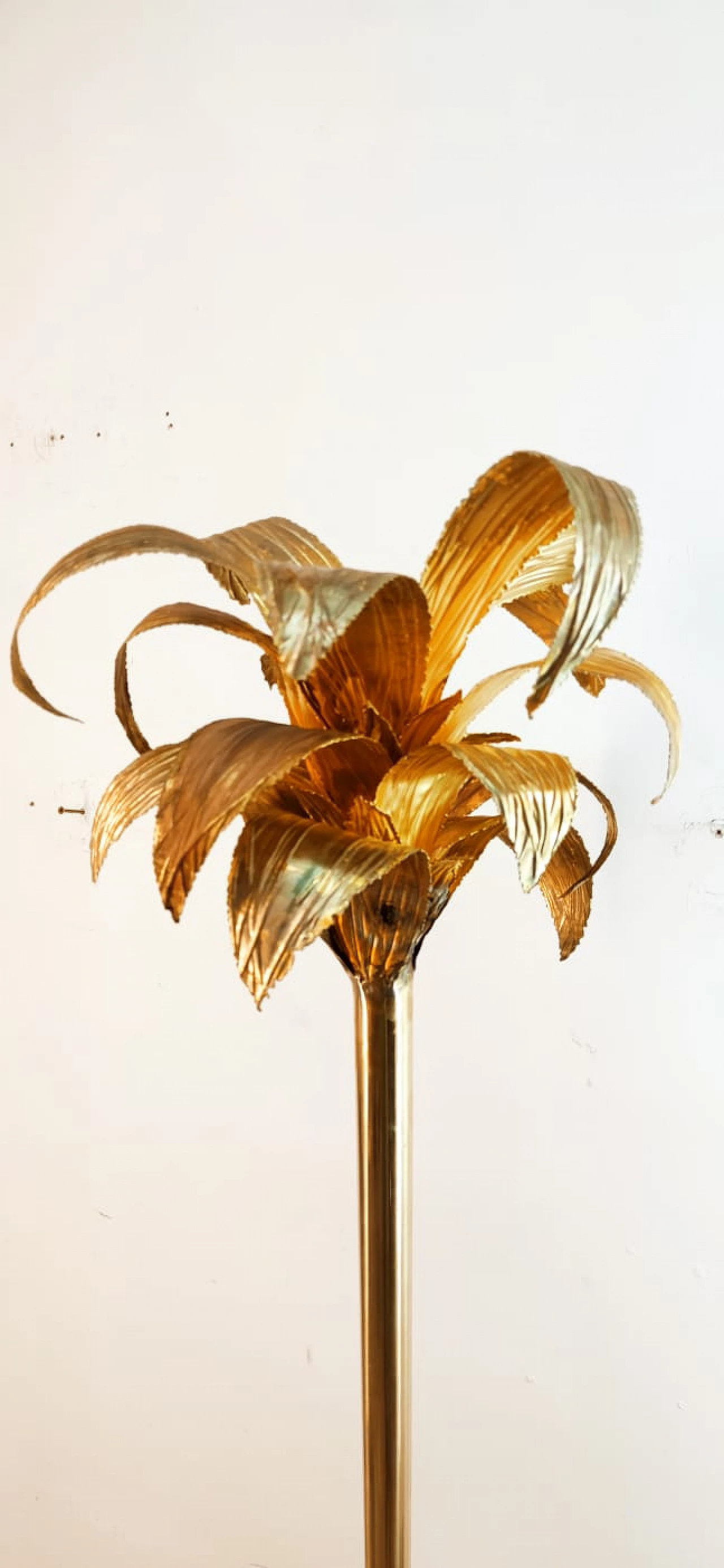 Brass palm tree-shaped floor lamp with cobra, 1970s 34