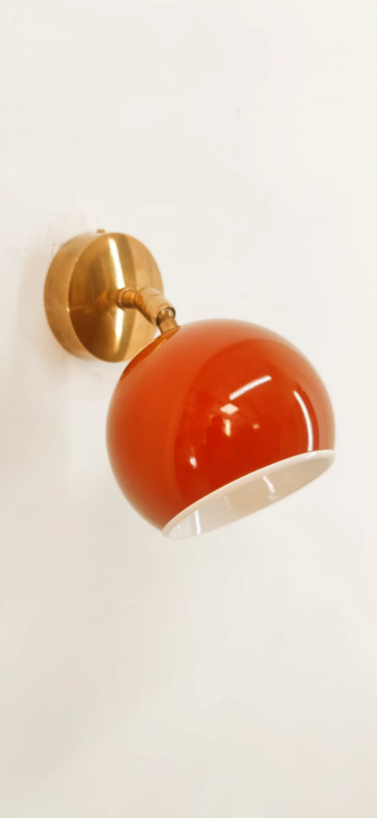 Applique regolabile in ottone e metallo rosso, anni '70 13