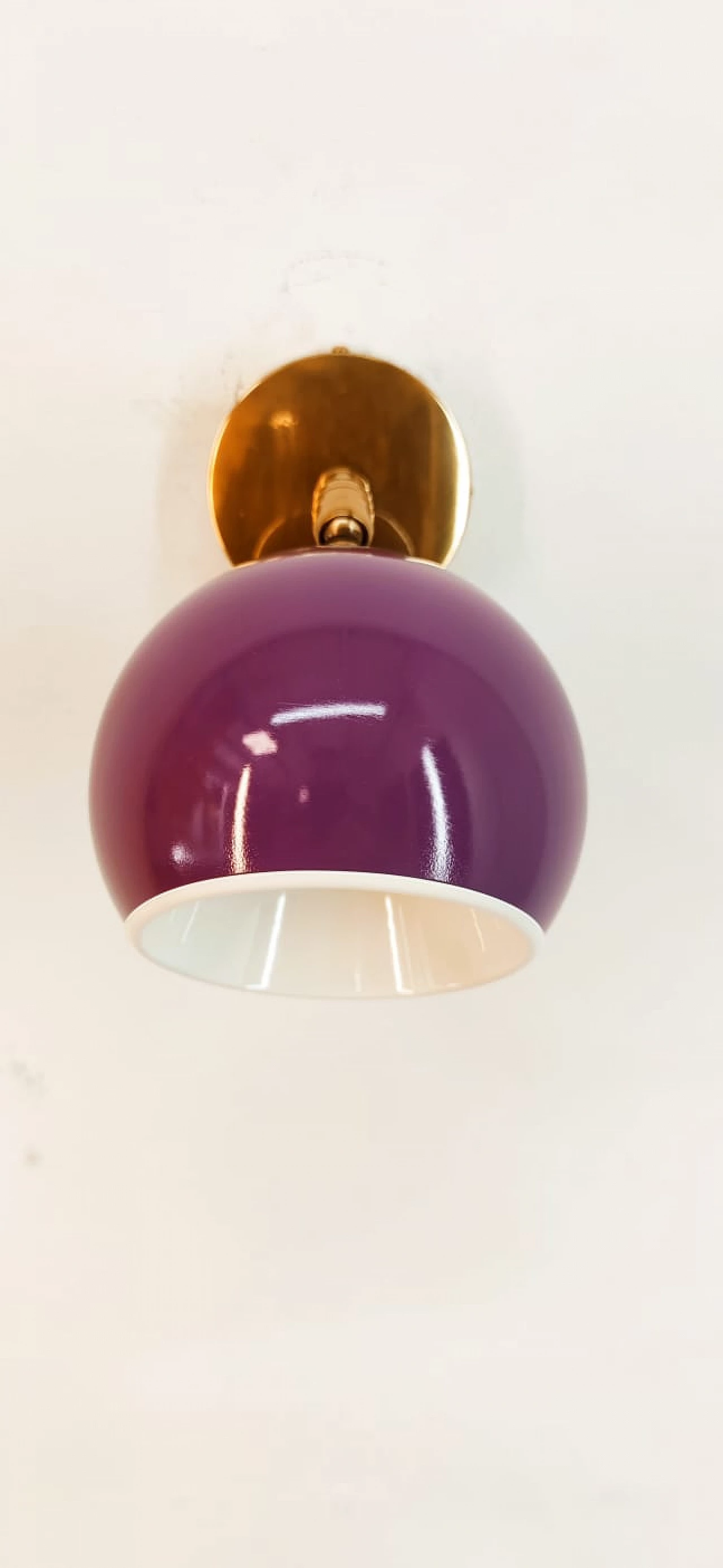 Applique regolabile in ottone e metallo viola, anni '70 3