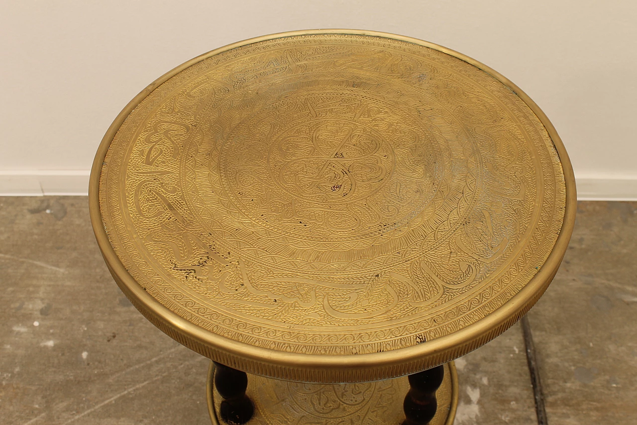 Art Deco round walnut and brass coffee table, 1930s 6