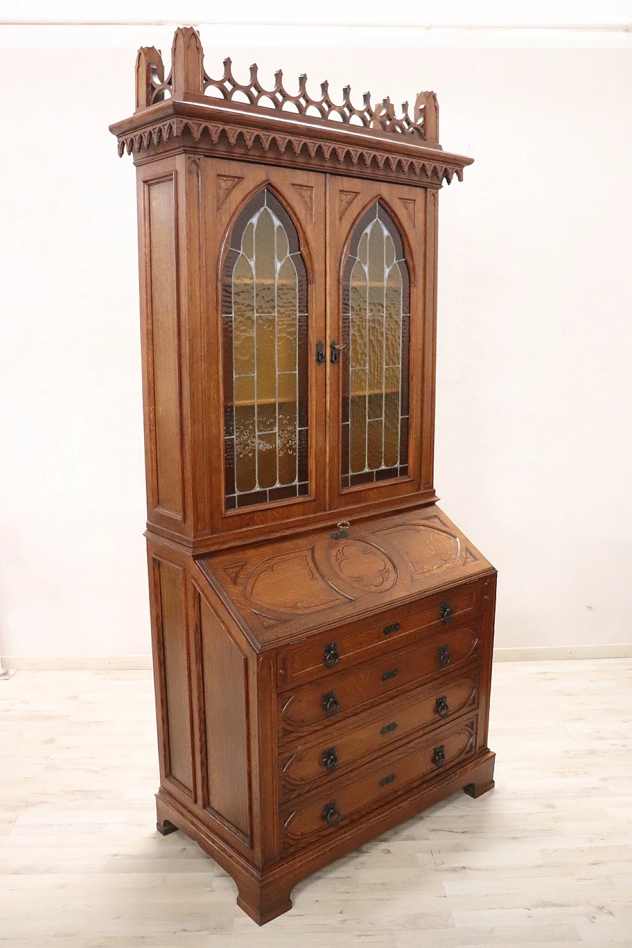 Gothic style solid chestnut trumeau, early 20th century 2