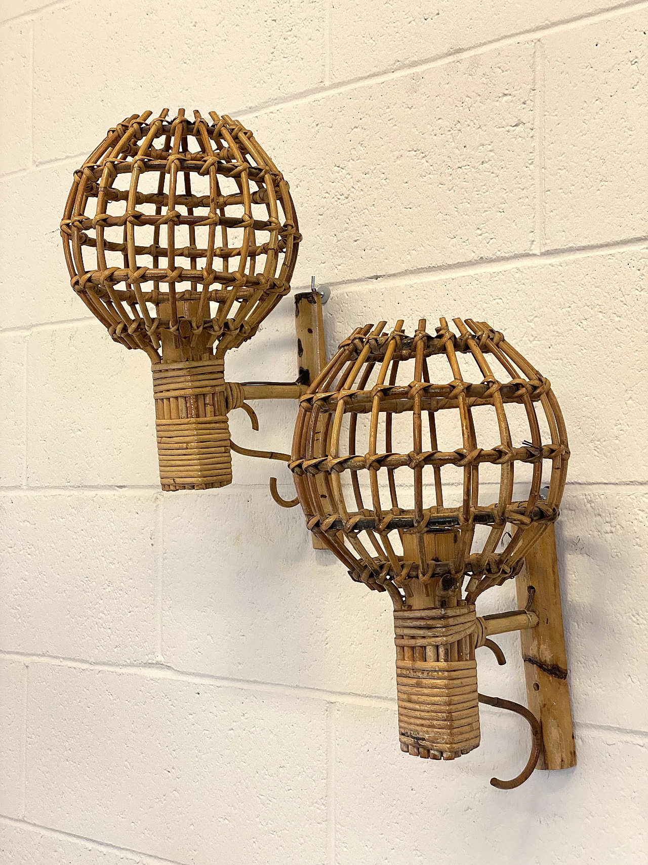 Pair of wicker and bamboo wall lamps, 1970s 1