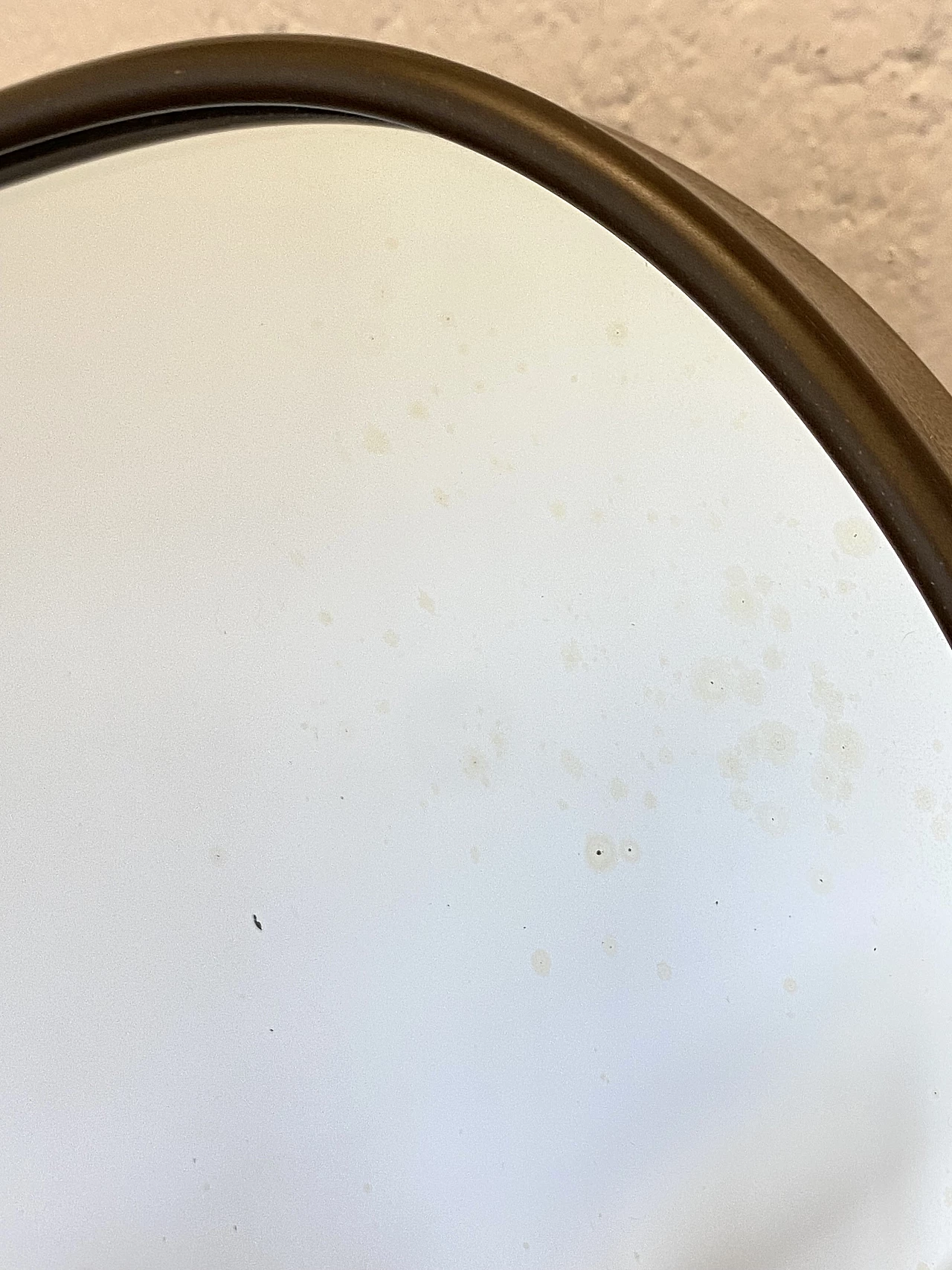 Specchio con cornice in ottone sagomato, anni '50 6