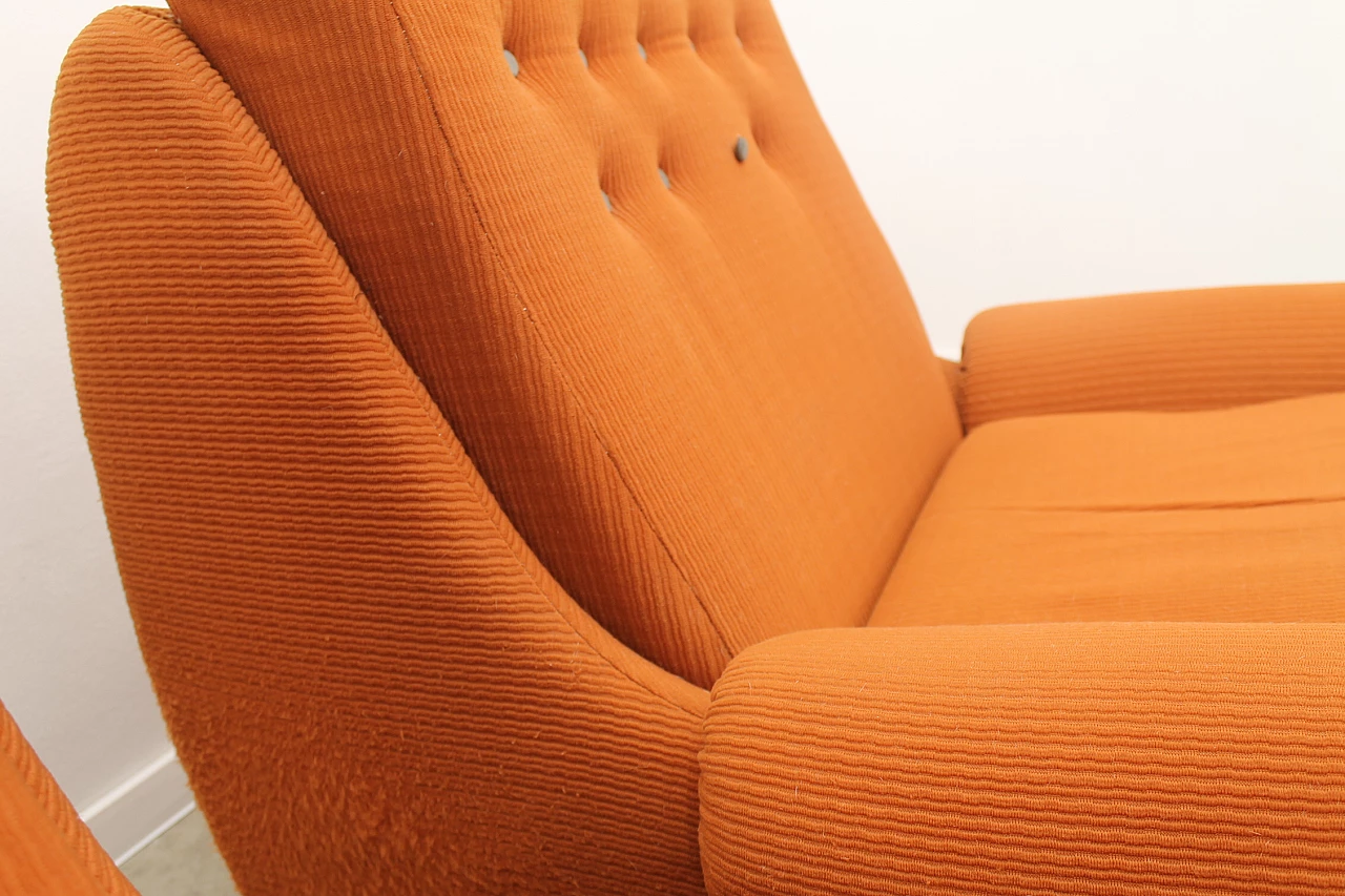 Coppia di poltrone Eastern Bloc di Jitona, anni '70 17