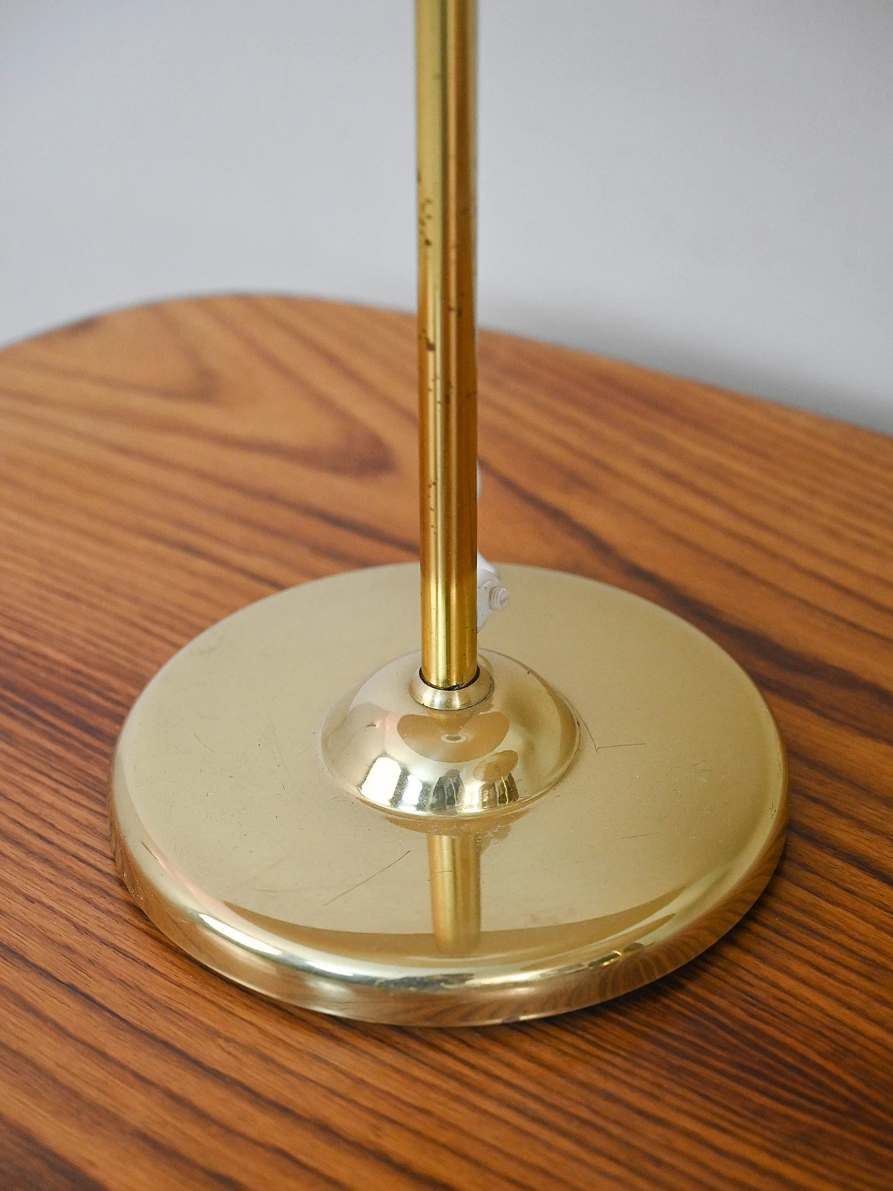 Pair of Swedish gilded metal table lamps with conical shade, 1960s 4