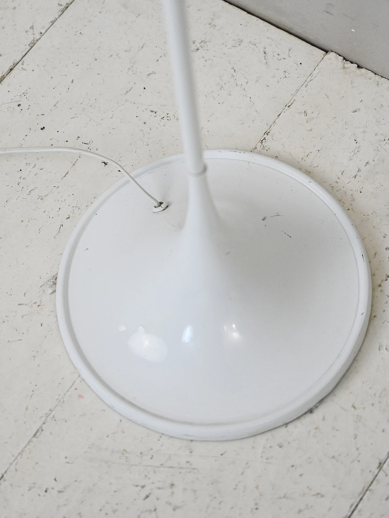 Lampada da terra scandinava in plastica e tessuto arancione, anni '60 6