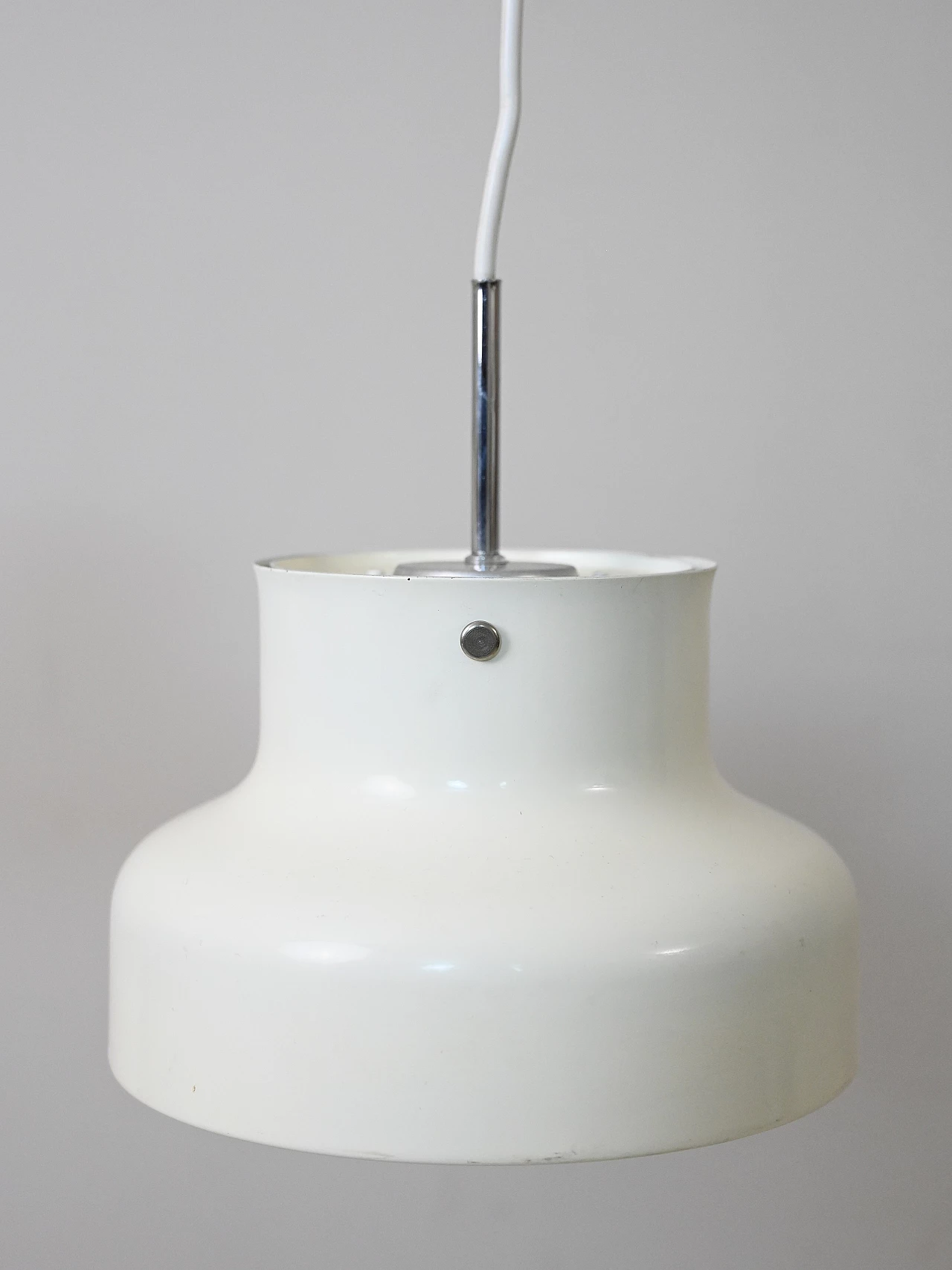 Coppia di lampadari Bumling bianchi di Anders Pehrson per Ateljé Lyktan, anni '60 8