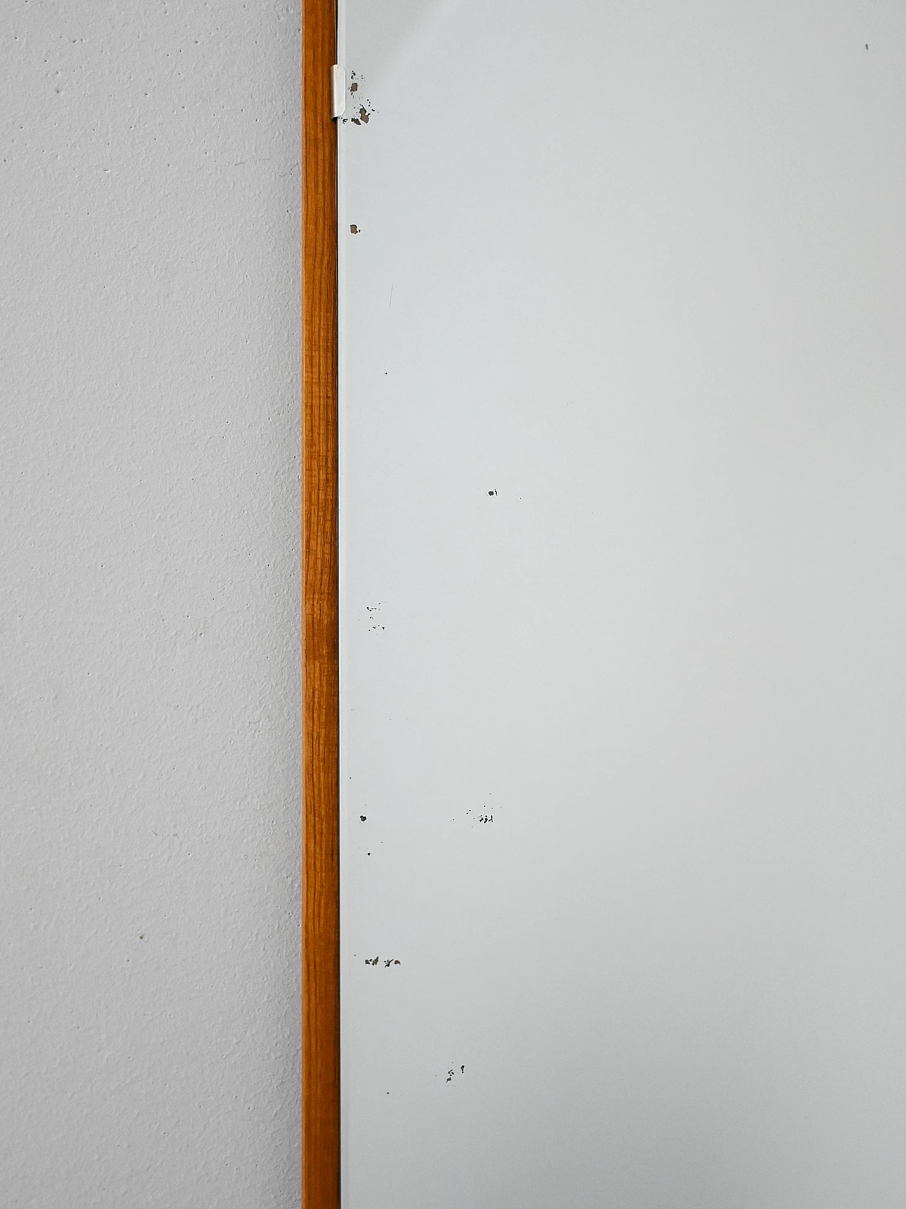 Specchio da parete scandinavo rettangolare in legno, anni '50 6