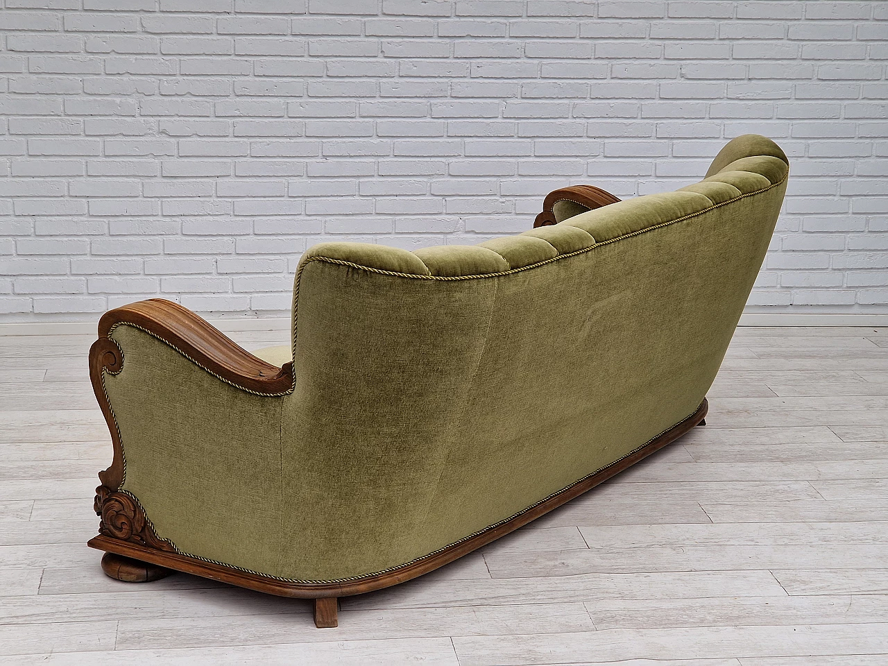 Danish Art Deco three-seater sofa in green velvet, 1930s 15