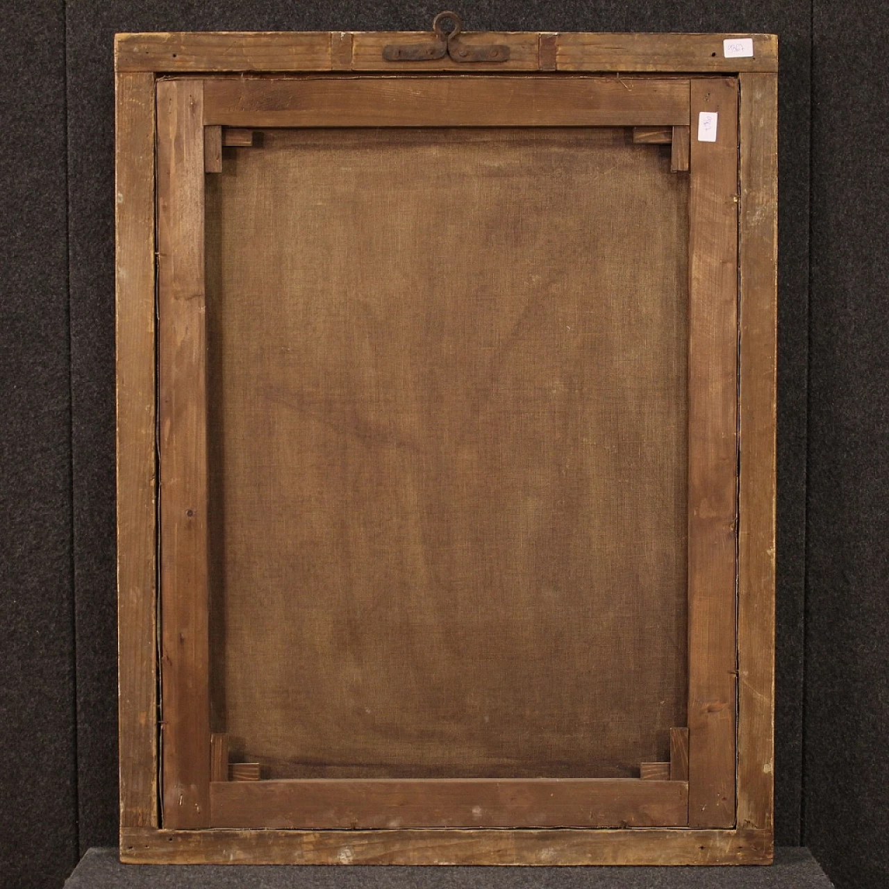 Madonna con Bambino, dipinto a olio su tela, prima metà del '700 8