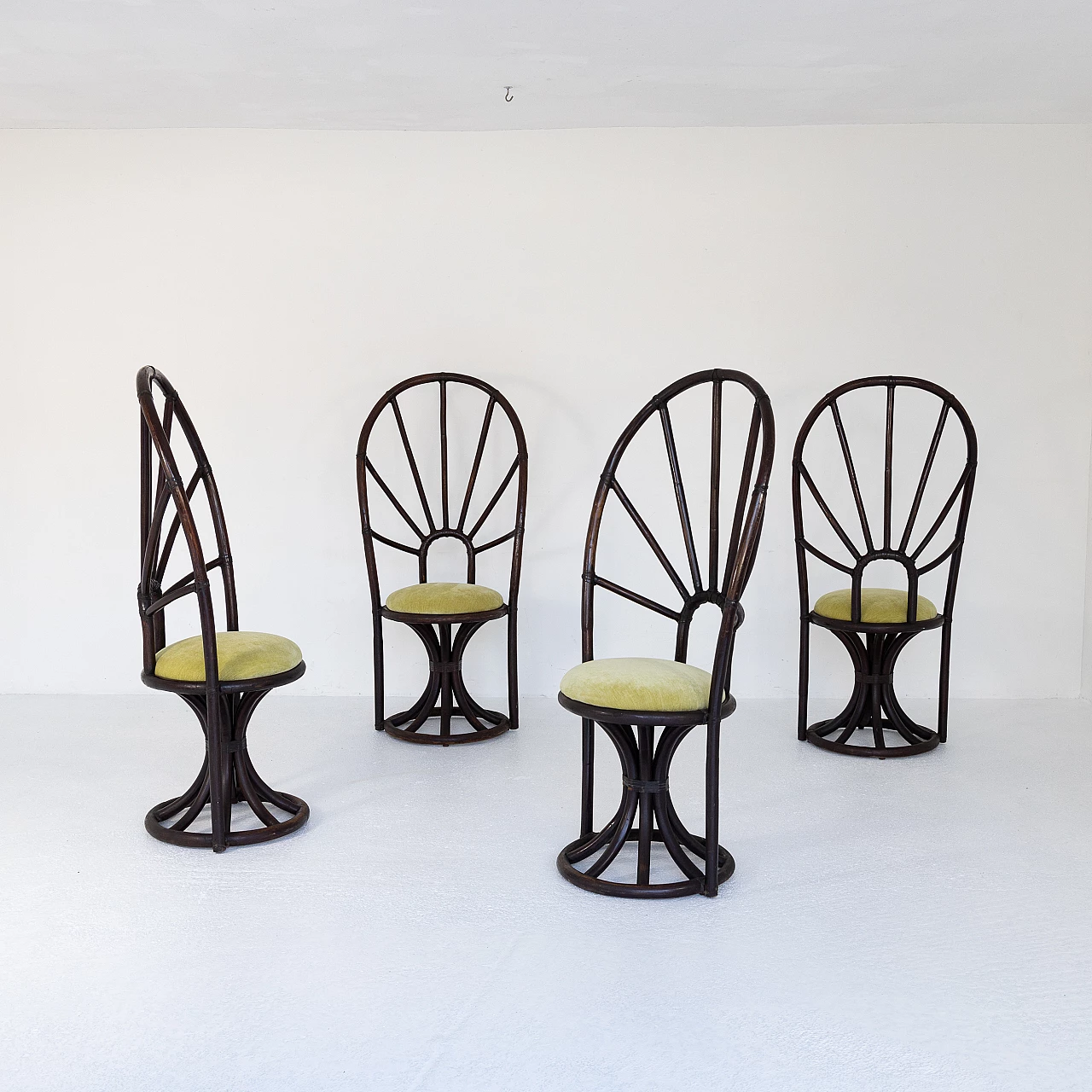 4 Chairs with round bamboo and beech table, 1970s 9