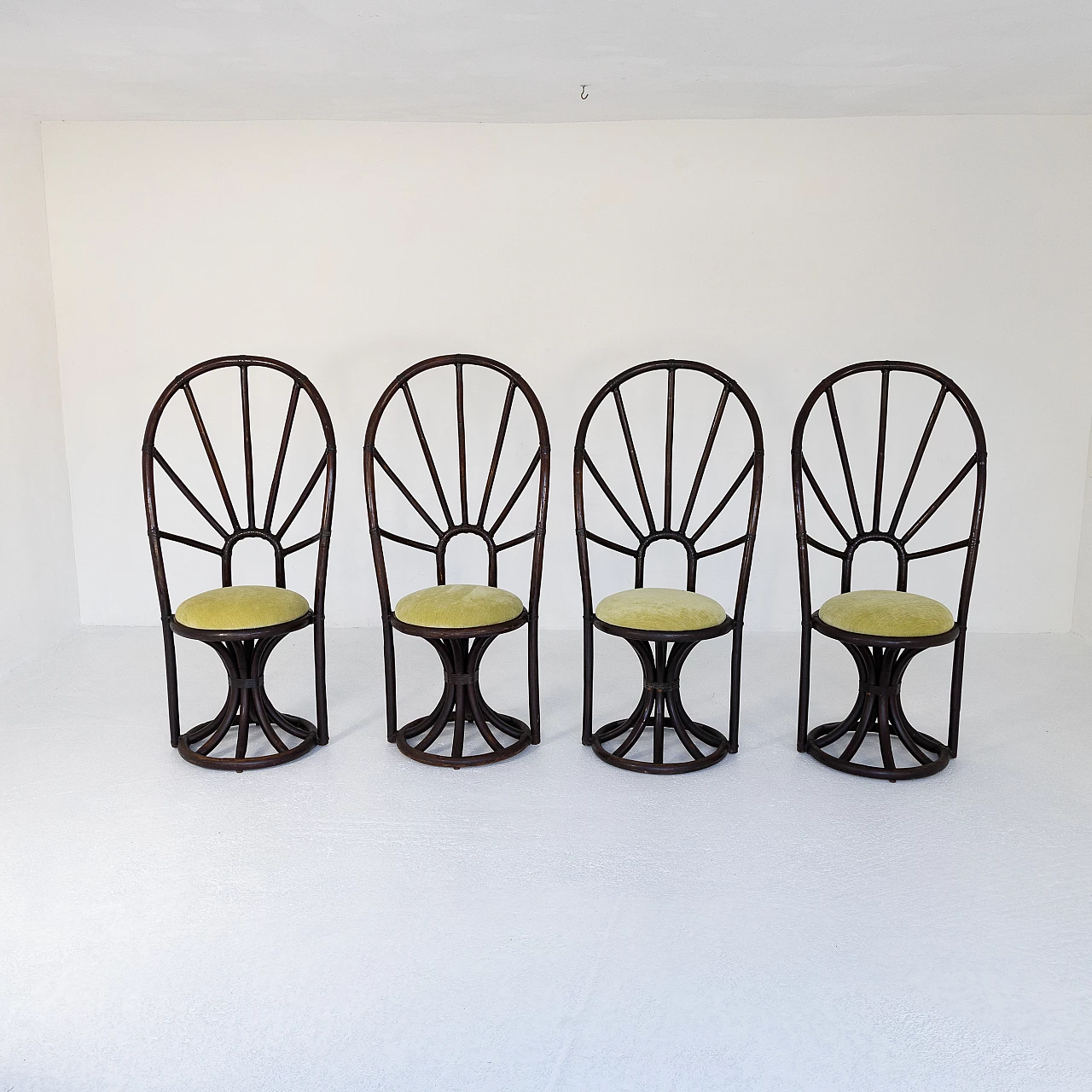 4 Chairs with round bamboo and beech table, 1970s 14