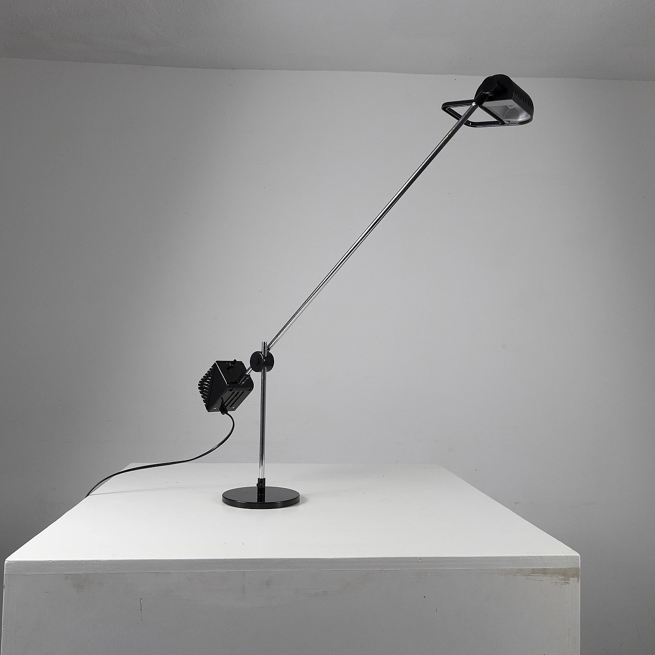 Table lamp Maniglia by De Pas, D'Urbino, Lomazzi for Stilnovo, 1970s 5