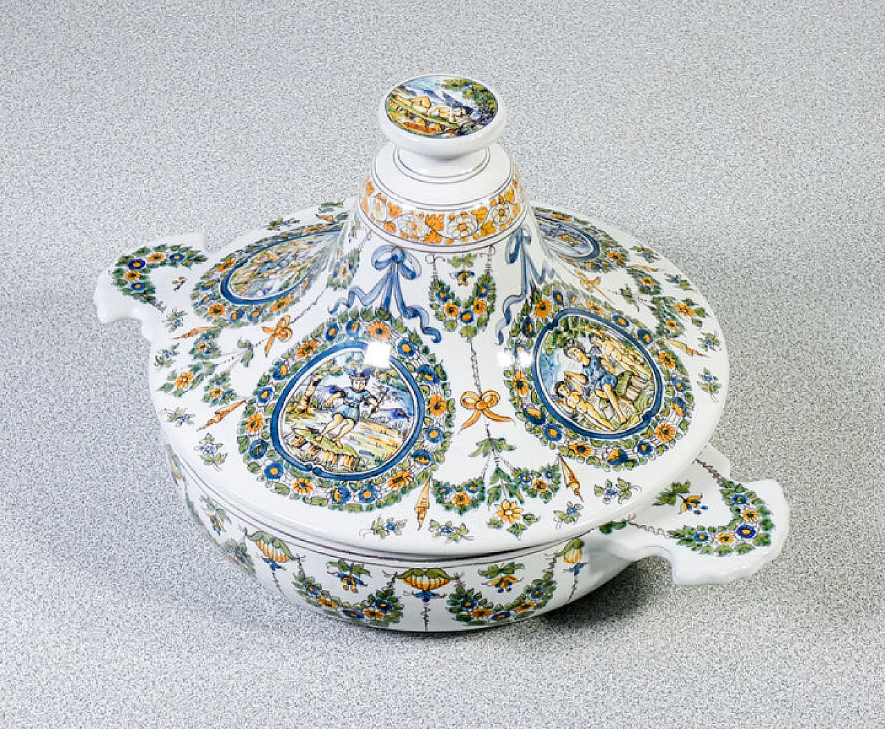 Painted ceramic bowl with lid by Meret a Moustiers 1