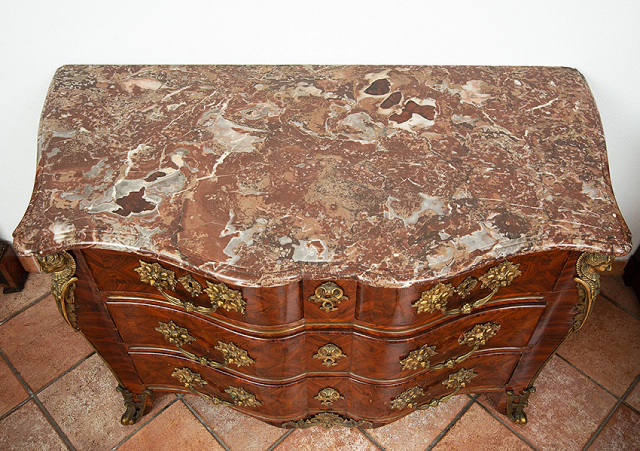 Tombeau chest of drawers in exotic wood with red France marble top, 18th century 5