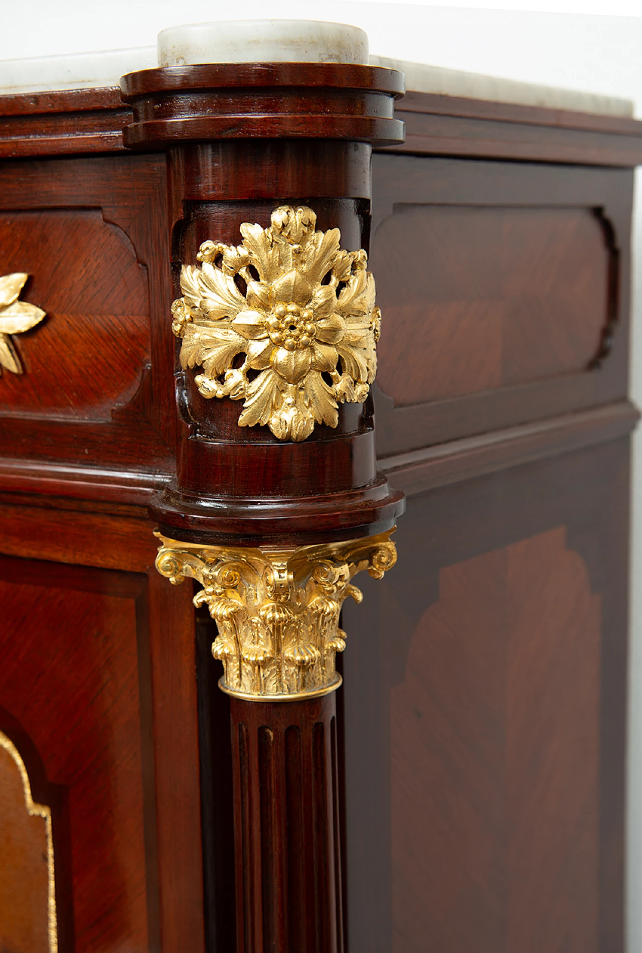 Napoleon III sideboard in Vernis Martin style painted wood, 19th century 4