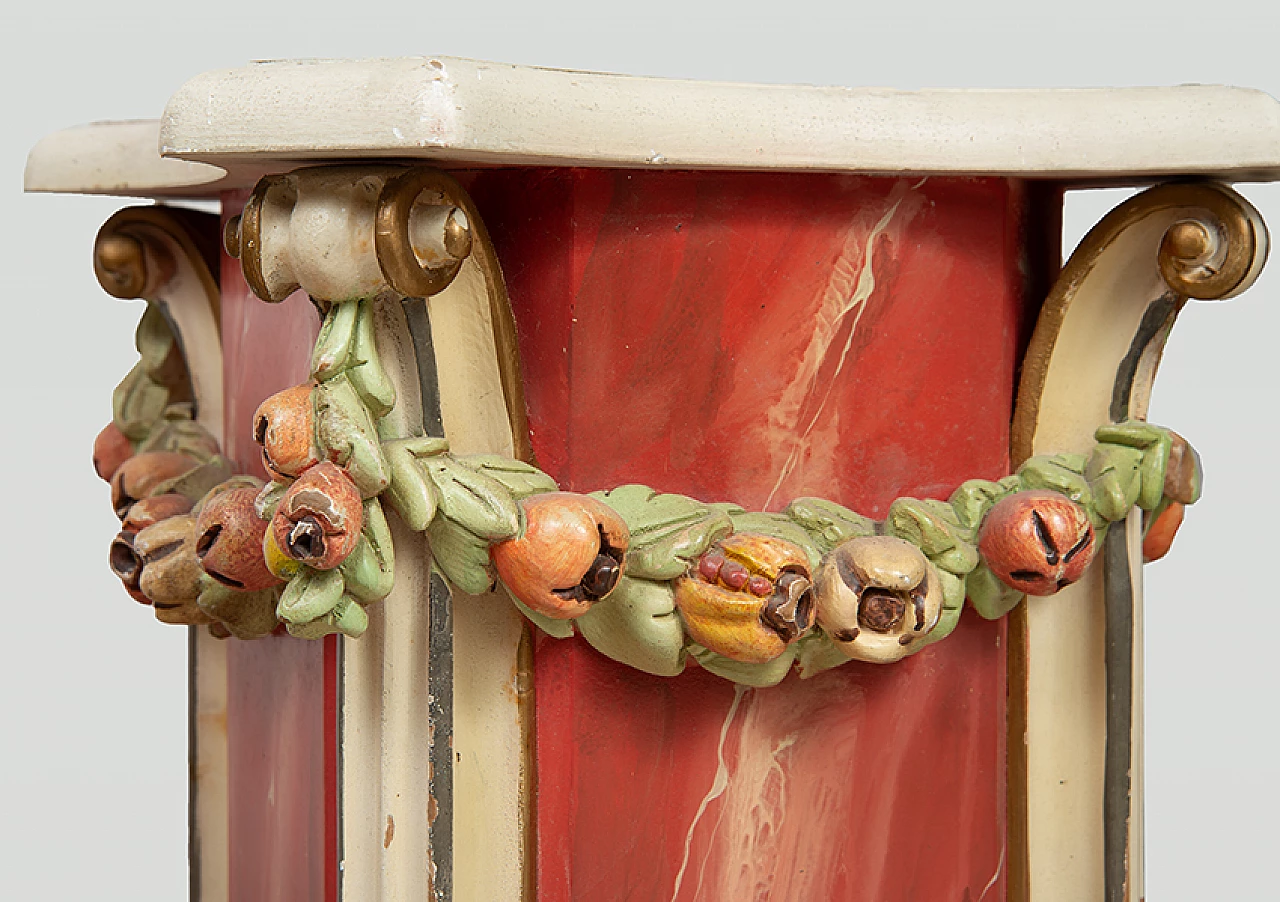 Pair of Venetian lacquered and gilded wood columns, early 20th century 3